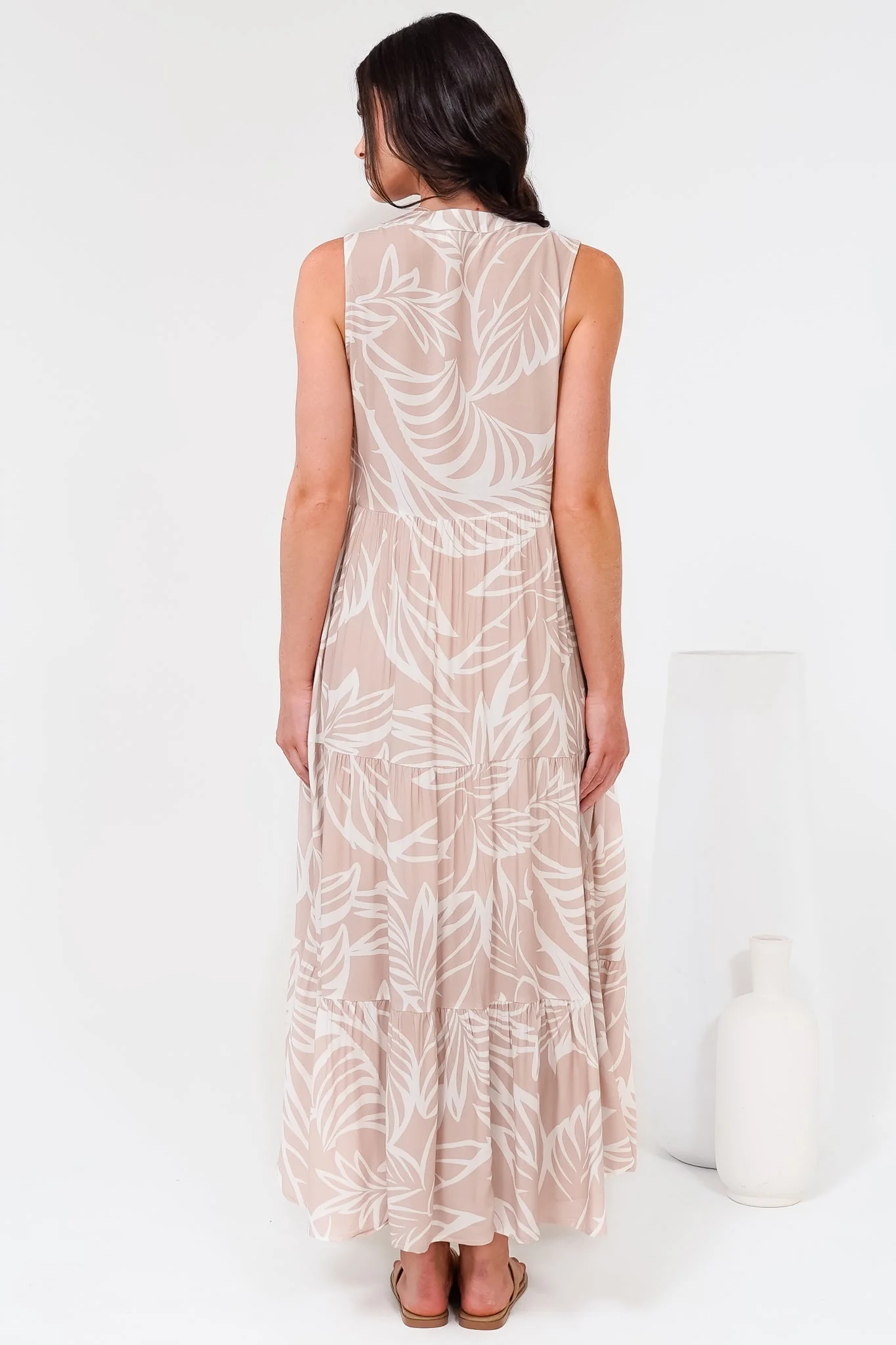 Acelle Midi Dress - Sleeveless Bermuda Collar Button Down Dress in Jeani Print Beige - Image 9