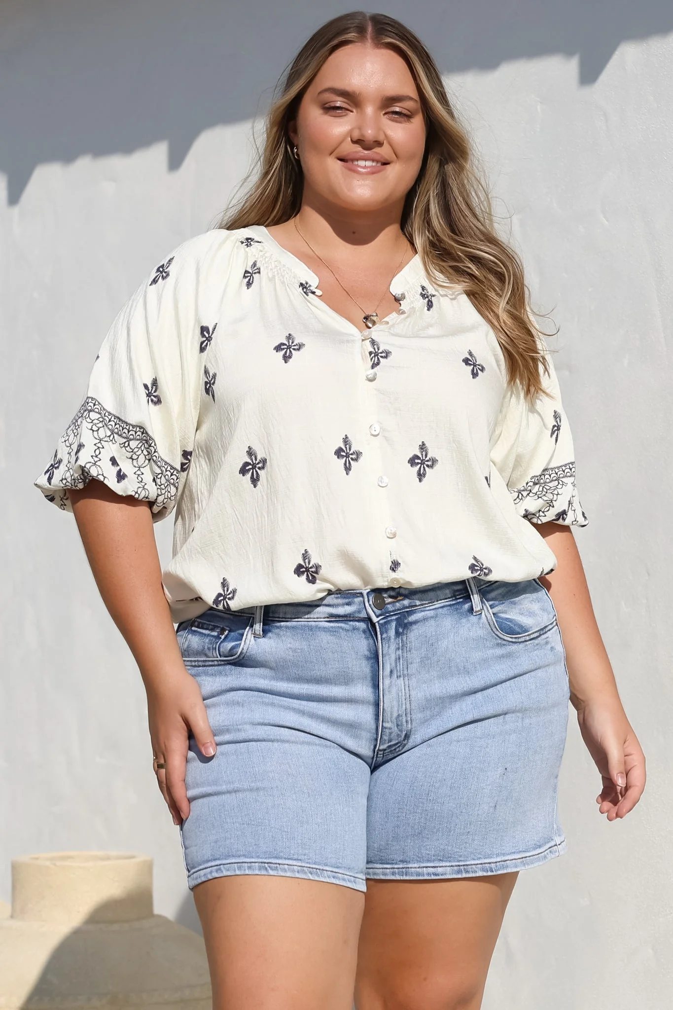 Alicia Top - Mandarin Collar Buttoned-Down Top in Sahara Print Navy - Image 6
