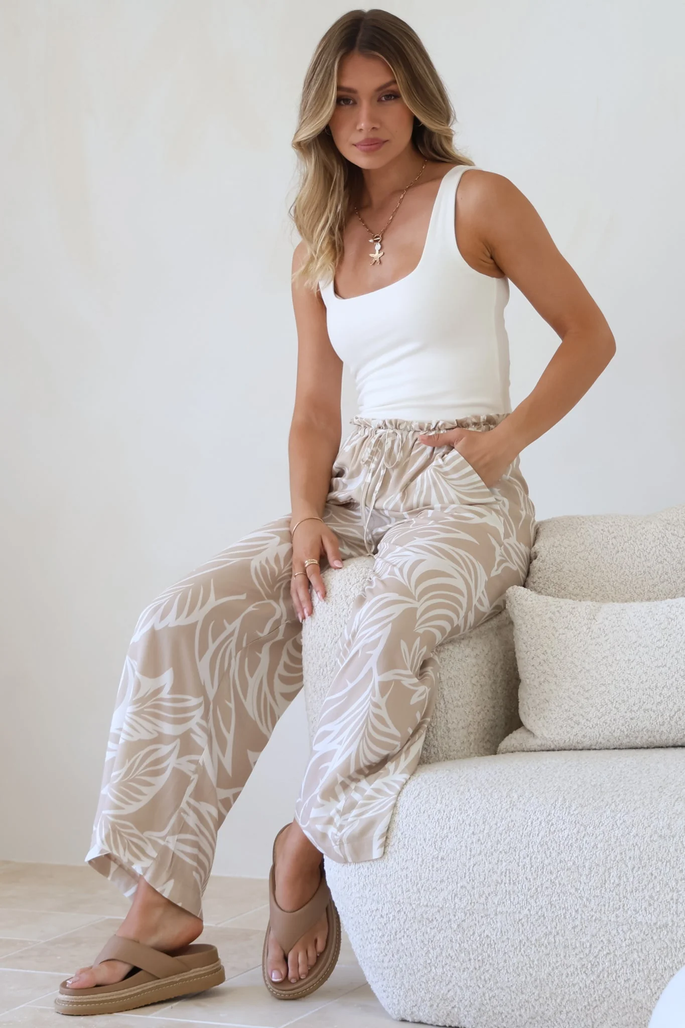 Armon Pants - Paper Bag Waist With Tie Wide Leg Pants In Jeani Print Beige - Image 4