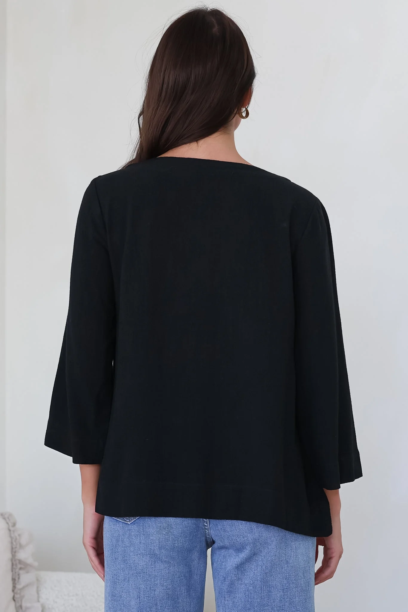 Breezer Top - Long Sleeve V Neck Pull Over Top with High Low Hemline in Black - Image 7