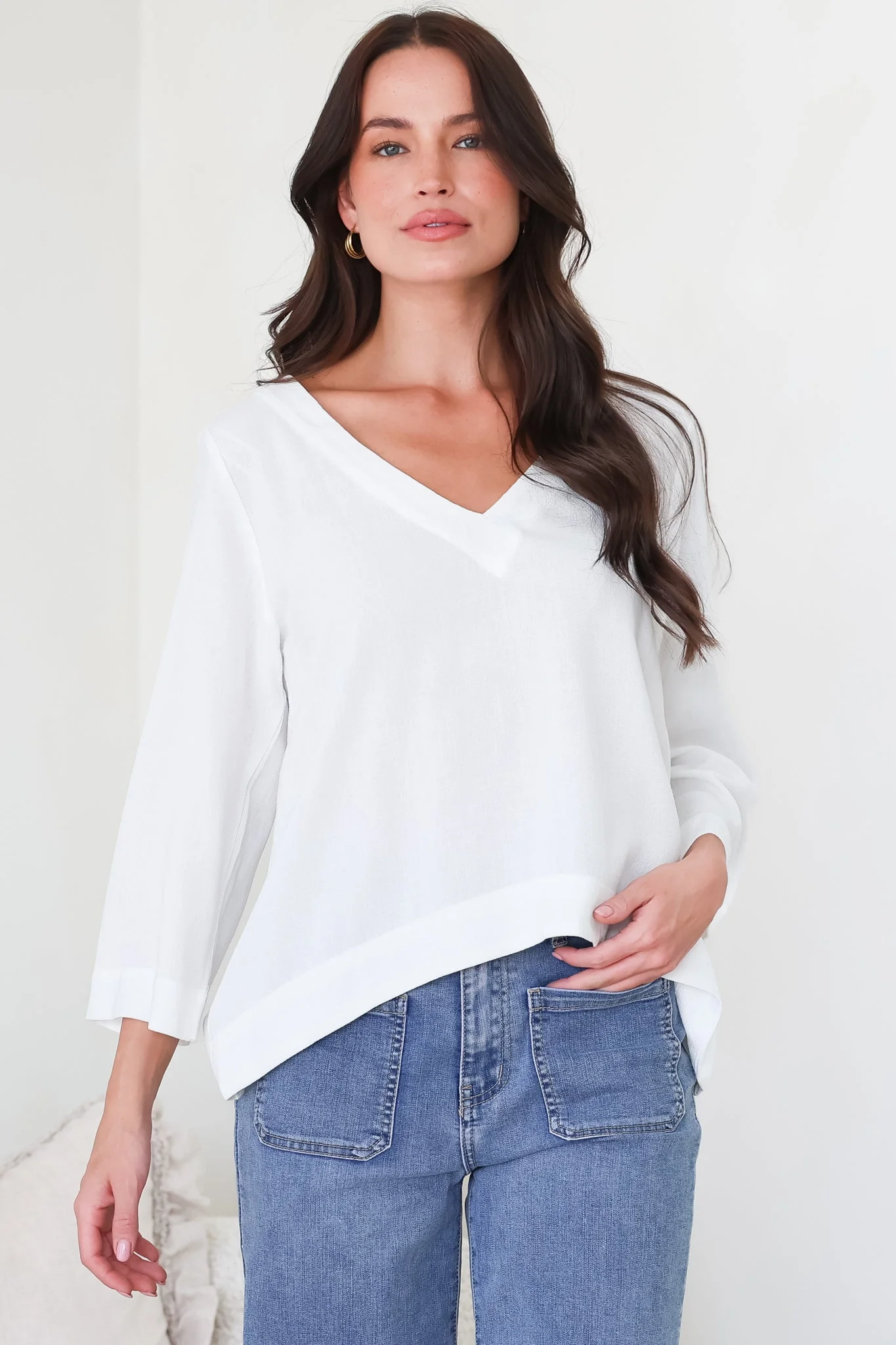 Breezer Top - Long Sleeve V Neck Pull Over Top with High Low Hemline in White - Image 6