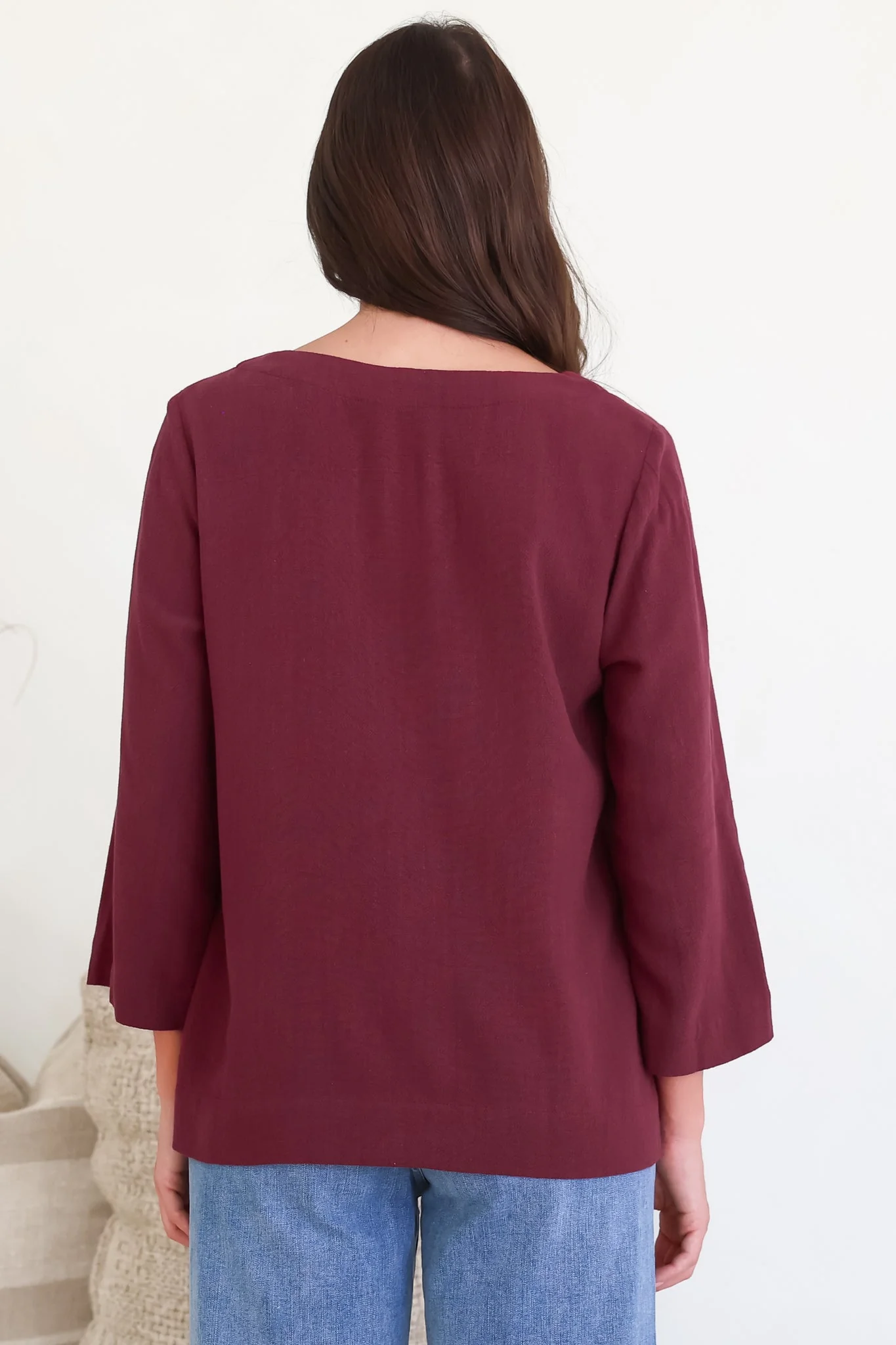 Breezer Top - Long Sleeve V Neck Pull Over Top with High Low Hemline in Wine - Image 8