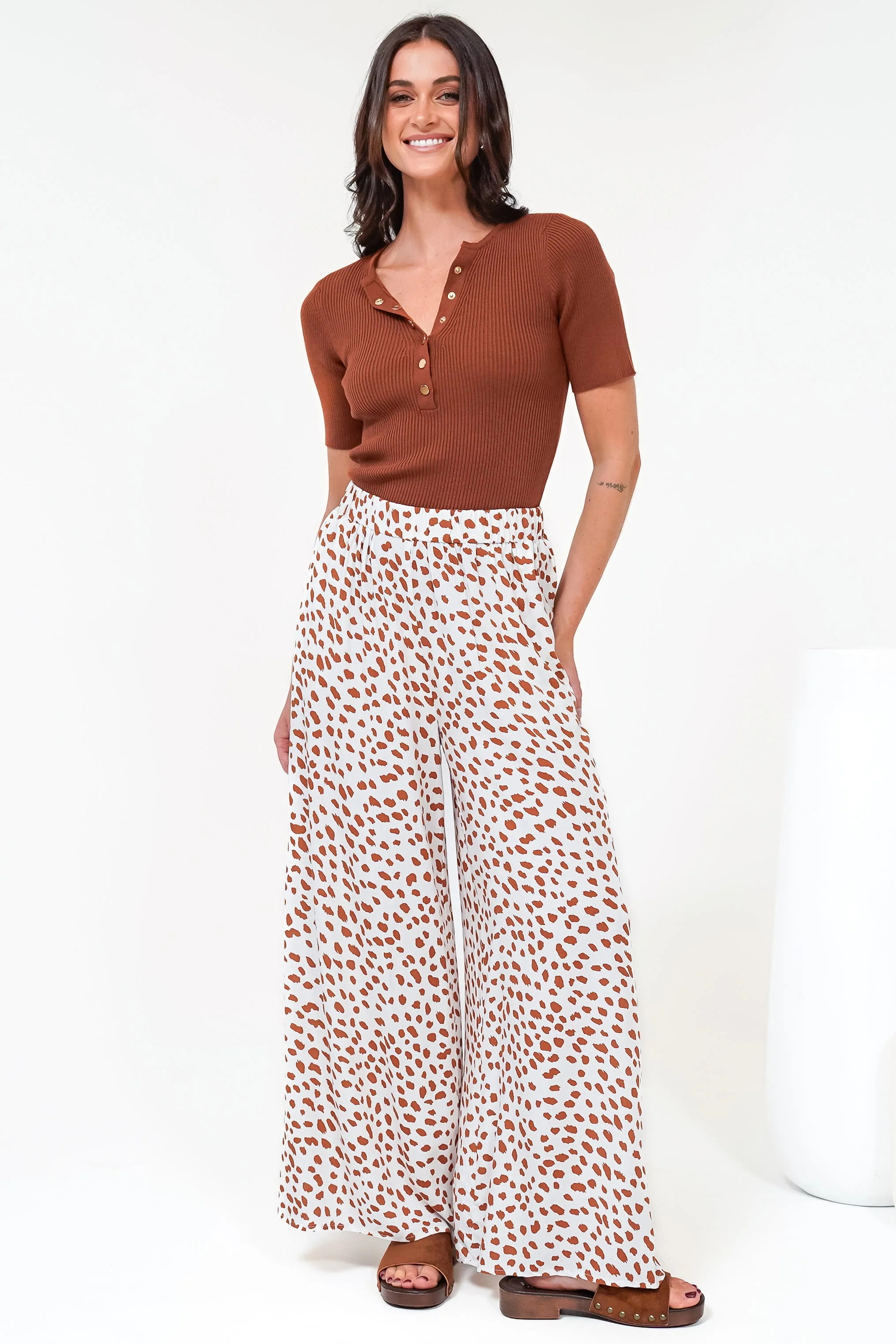 Channing Pants - High Waisted Wide-Leg Pants with Pockets in Dasher Print Brown - Image 12