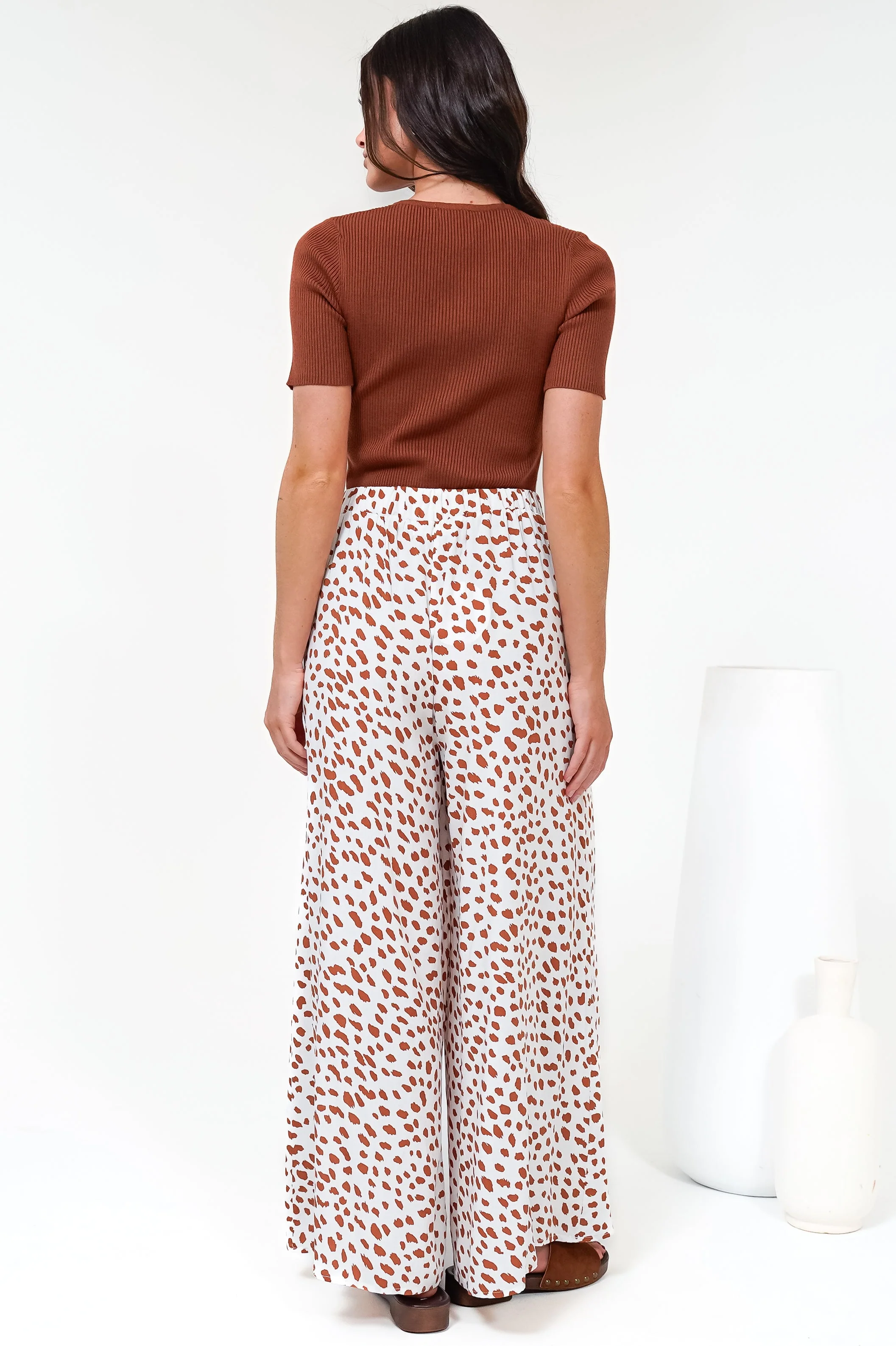 Channing Pants - High Waisted Wide-Leg Pants with Pockets in Dasher Print Brown - Image 16
