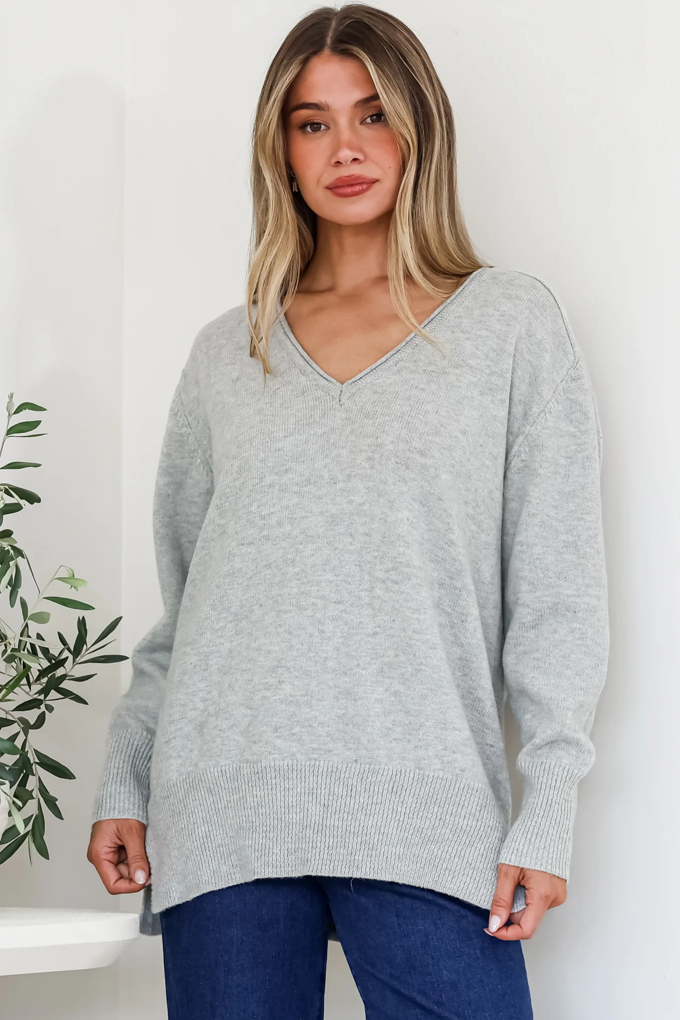 Clarke Jumper - V-Neck Batwing Sleeve Ribbed Step Hemline Knit in Grey - Image 5