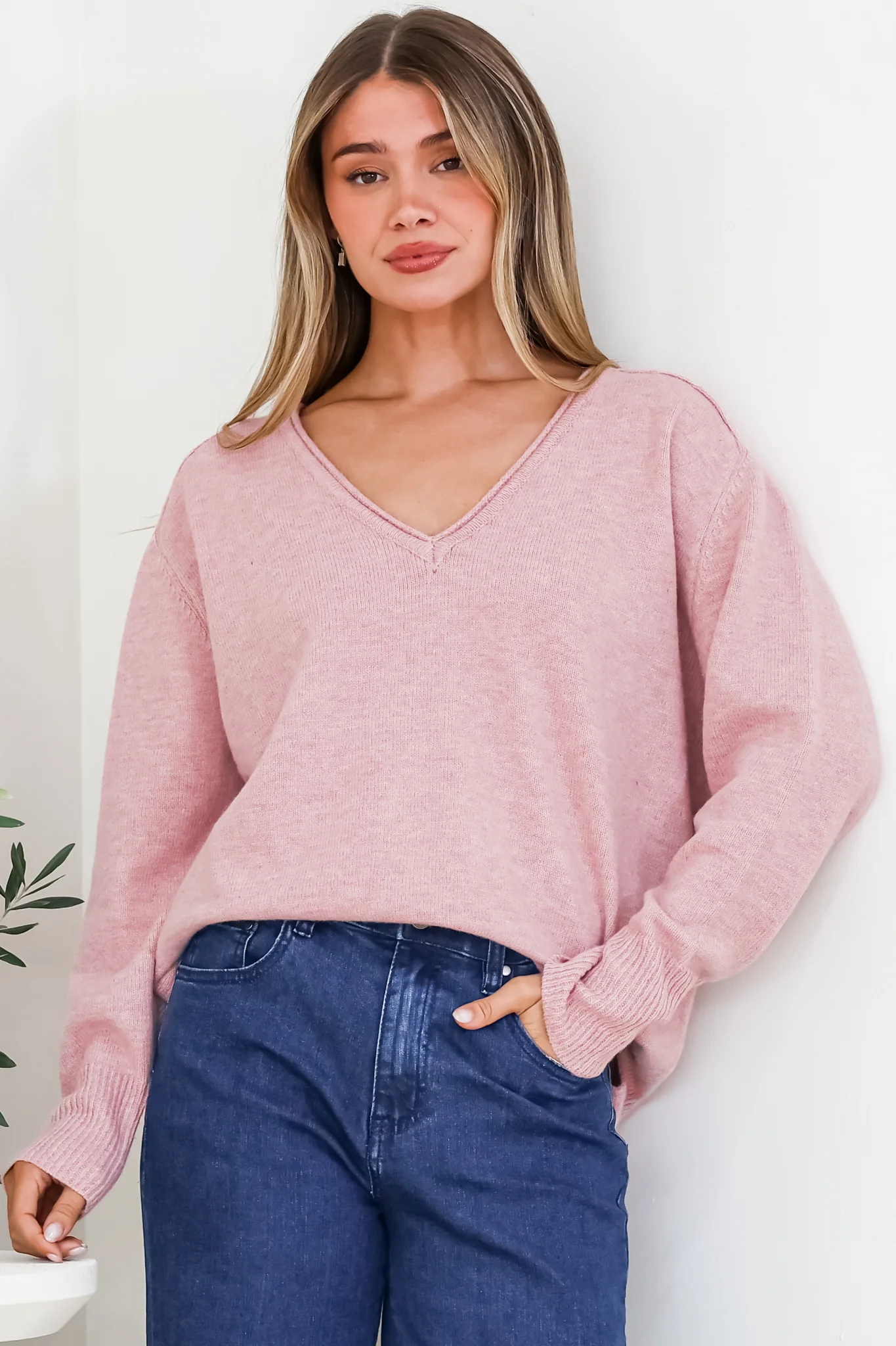 Clarke Jumper - V-Neck Batwing Sleeve Ribbed Step Hemline Knit in Pink - Image 5