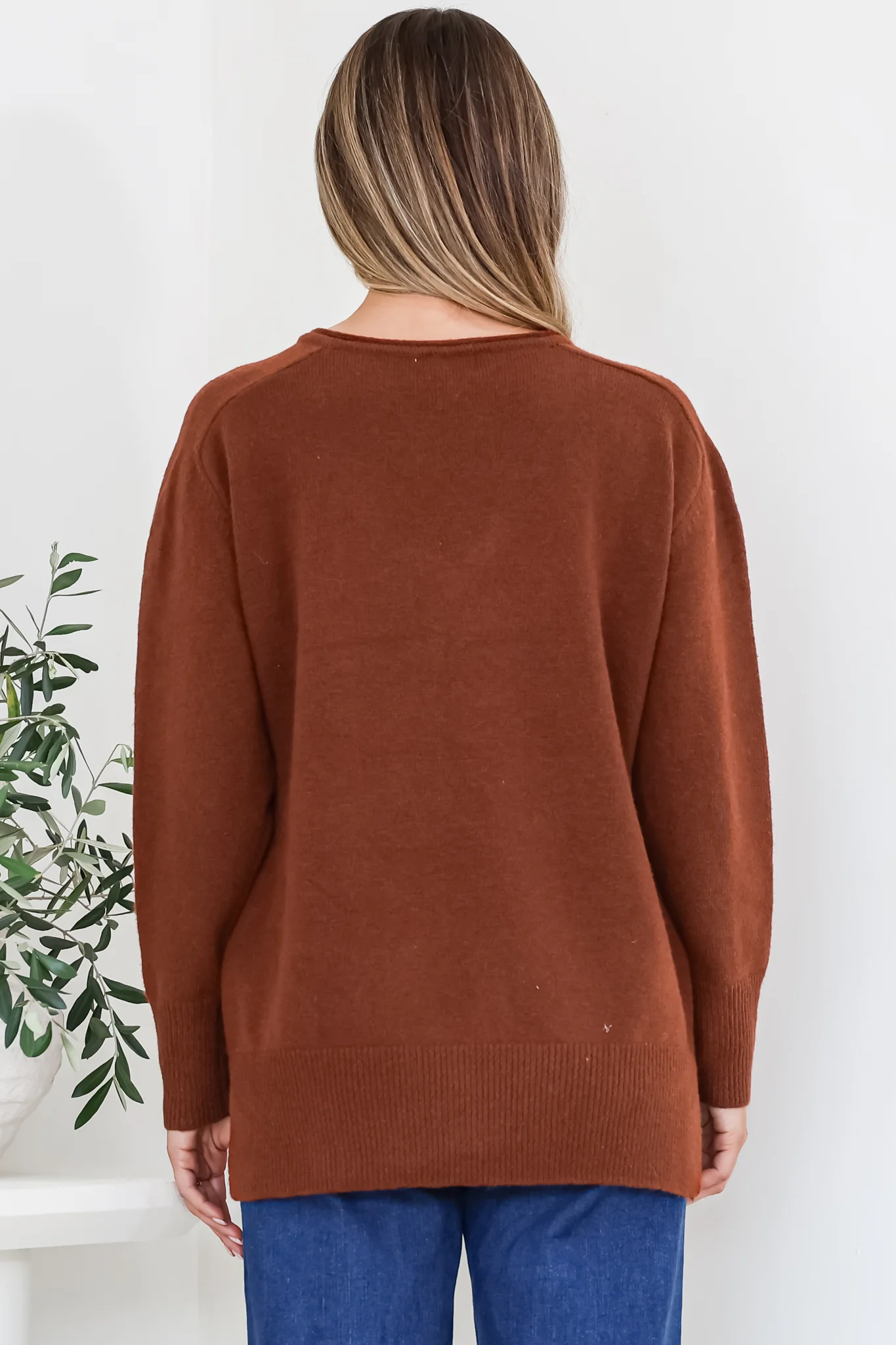 Clarke Jumper - V-Neck Batwing Sleeve Ribbed Step Hemline Knit in Rust - Image 7