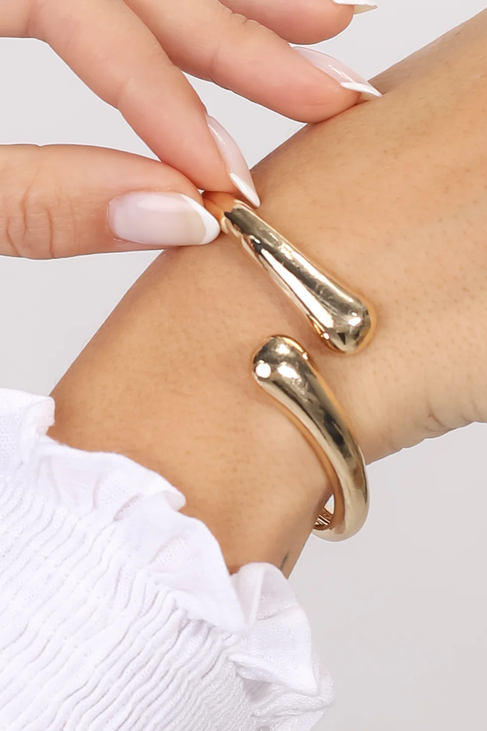 Curt Cuff Bracelet - Gold