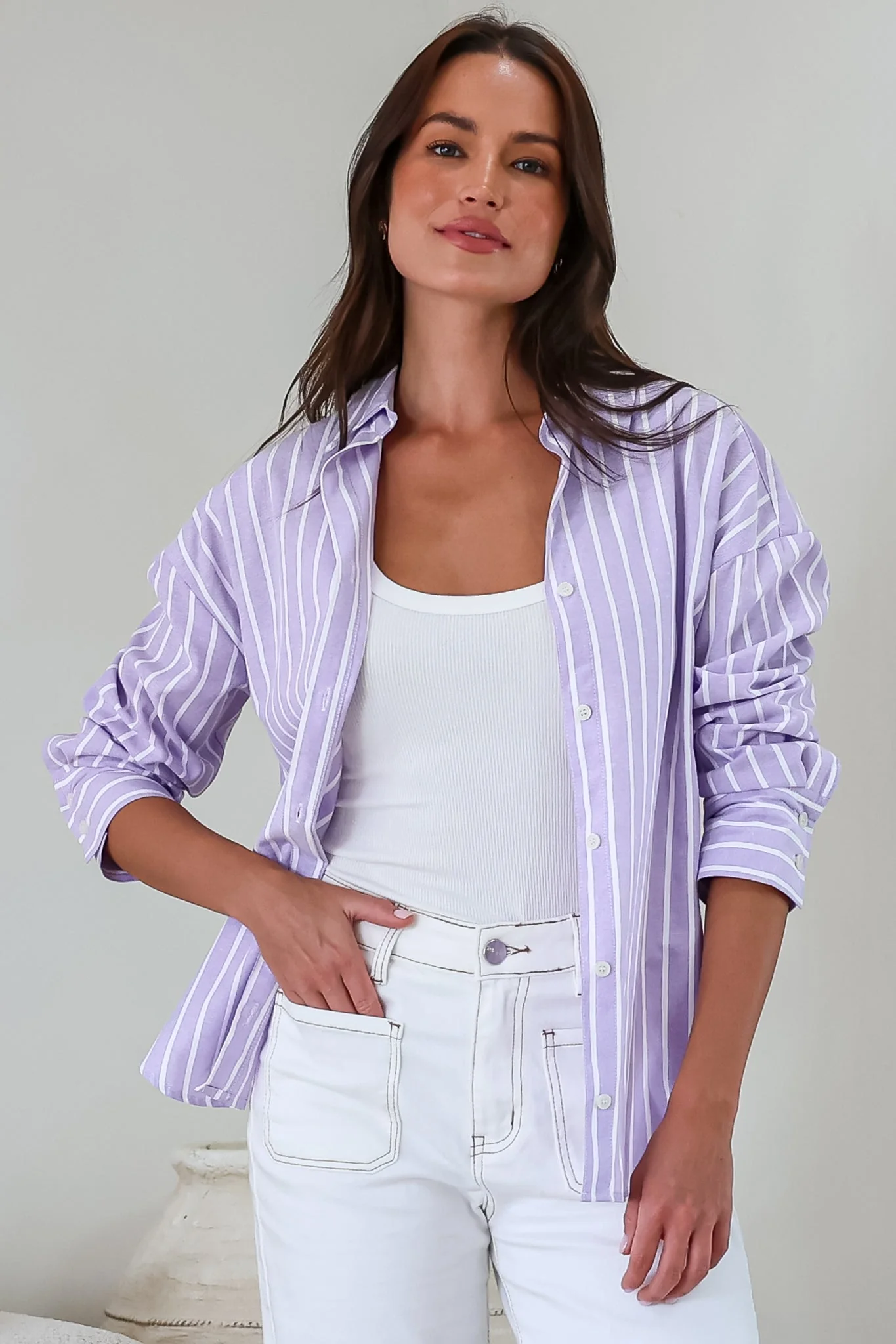 Denver Shirt - Wing Collar Button Down Striped Cotton Shirt with Scoop Hemline in Lilac - Image 4