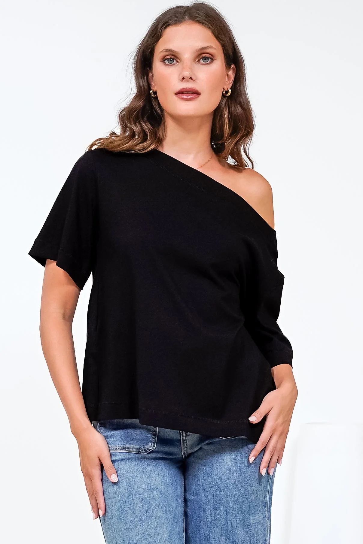Dolce Top - Asymmetric Neckline Boxy Top with Side Split in Black - Image 6