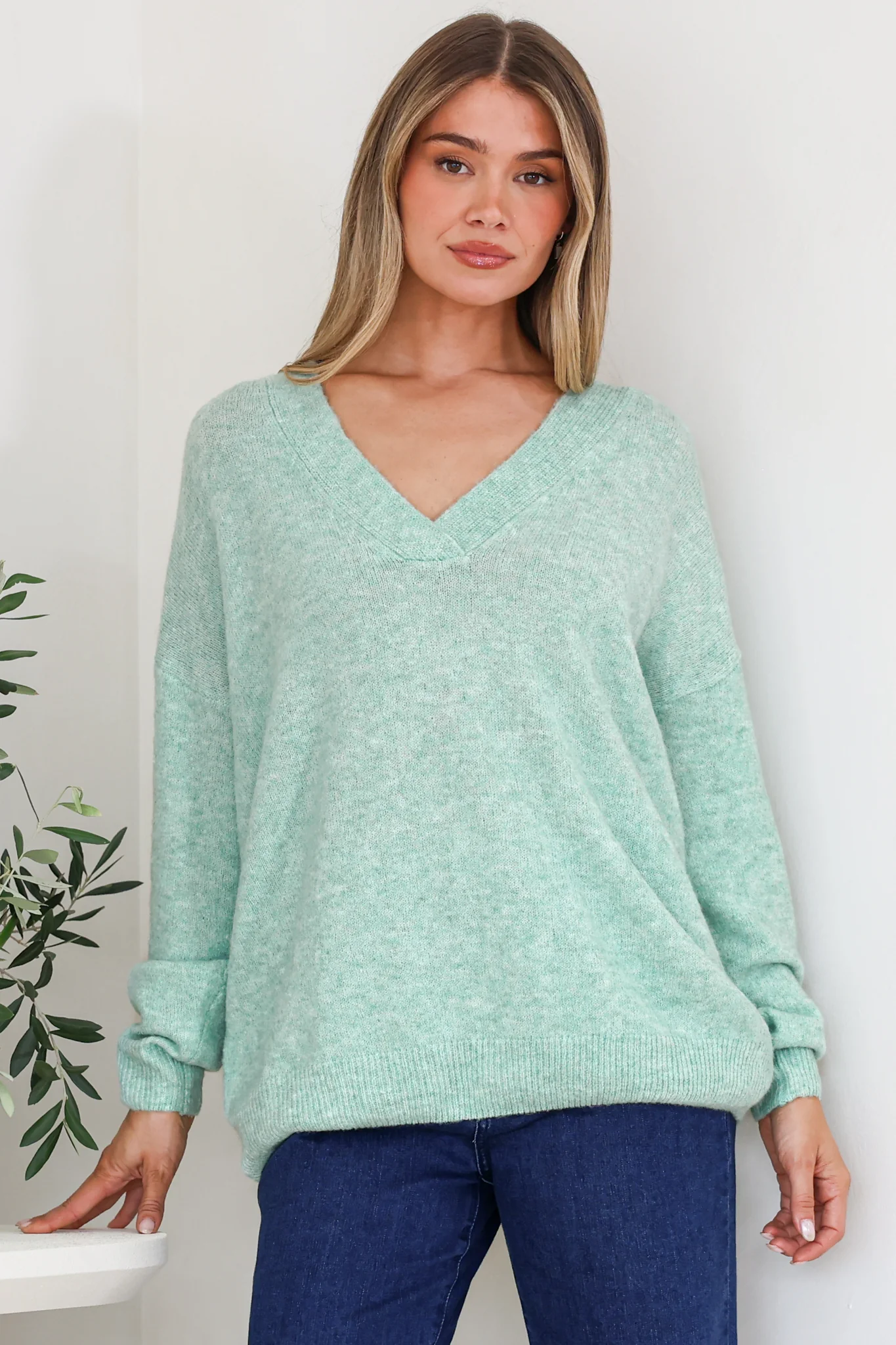 Donoven Jumper - V Neck Lightweight Knit with Ribbed Hemlines in Light Green - Image 3