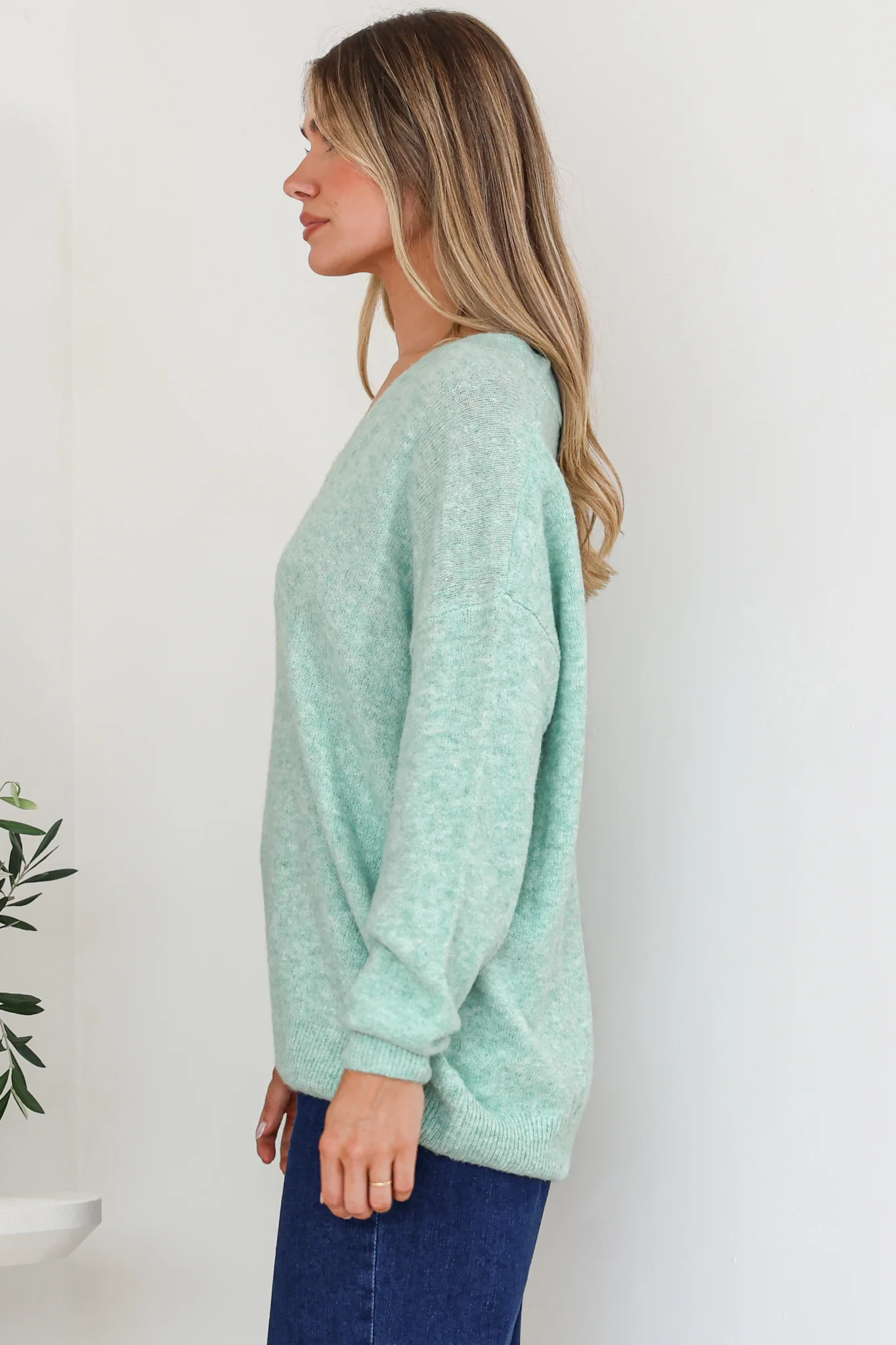Donoven Jumper - V Neck Lightweight Knit with Ribbed Hemlines in Light Green - Image 7