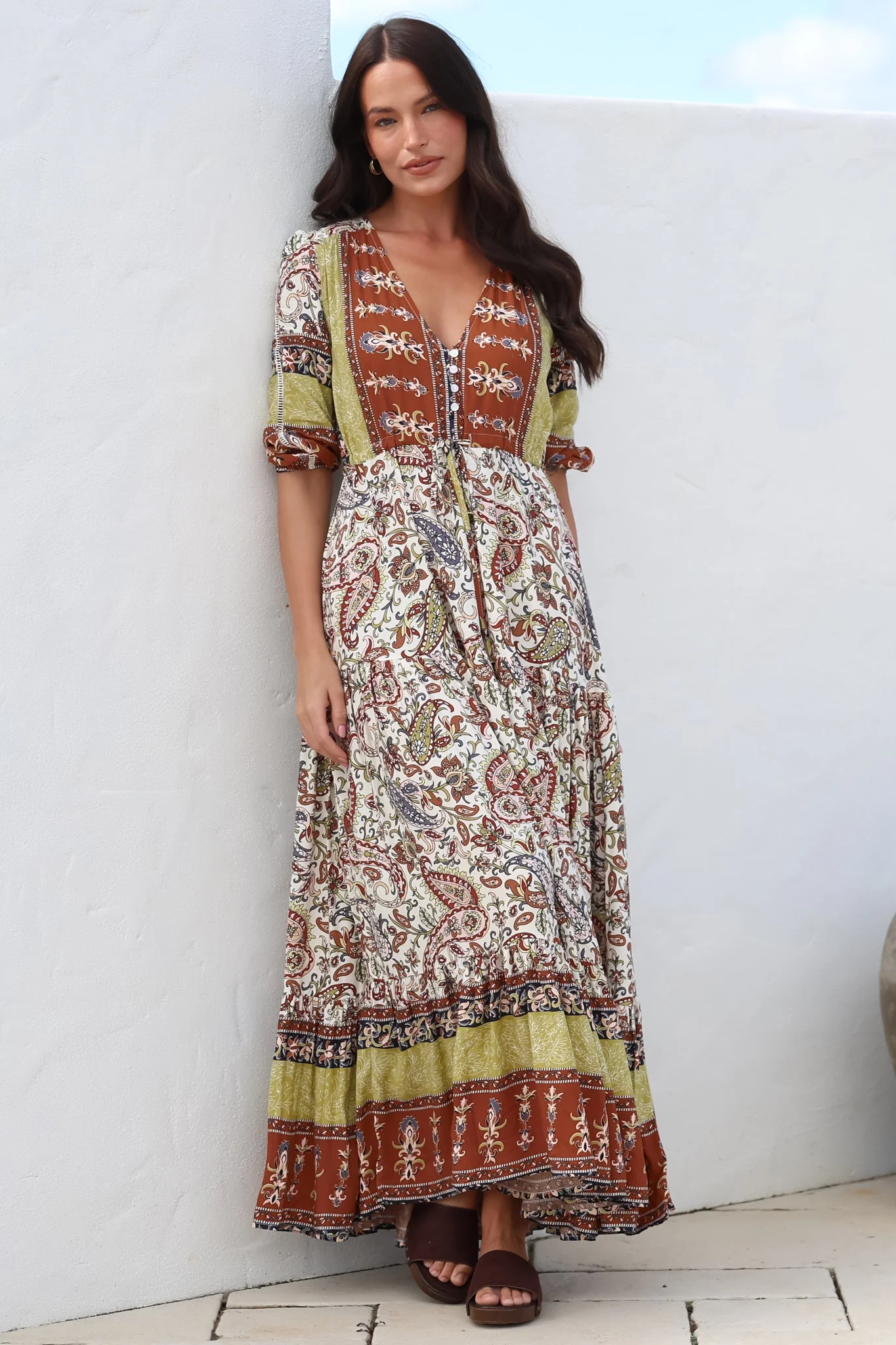 JAASE - Ebony Maxi Dress: V Neck Pull Tie Waist Dress with Front Split in Oakie Print - Image 6