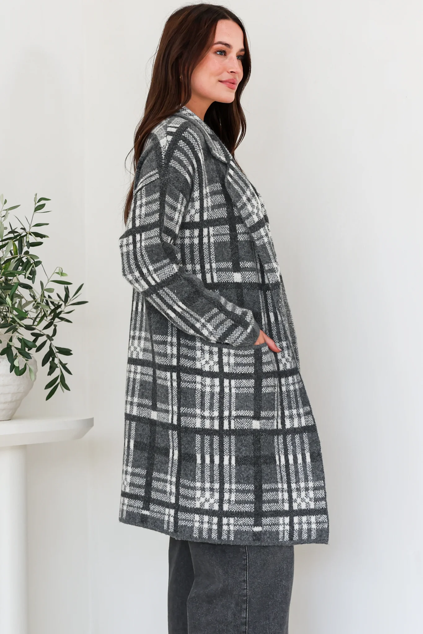 Ellington Cardigan - Lapel Collar Checkered Knit with Pockets in Grey - Image 4