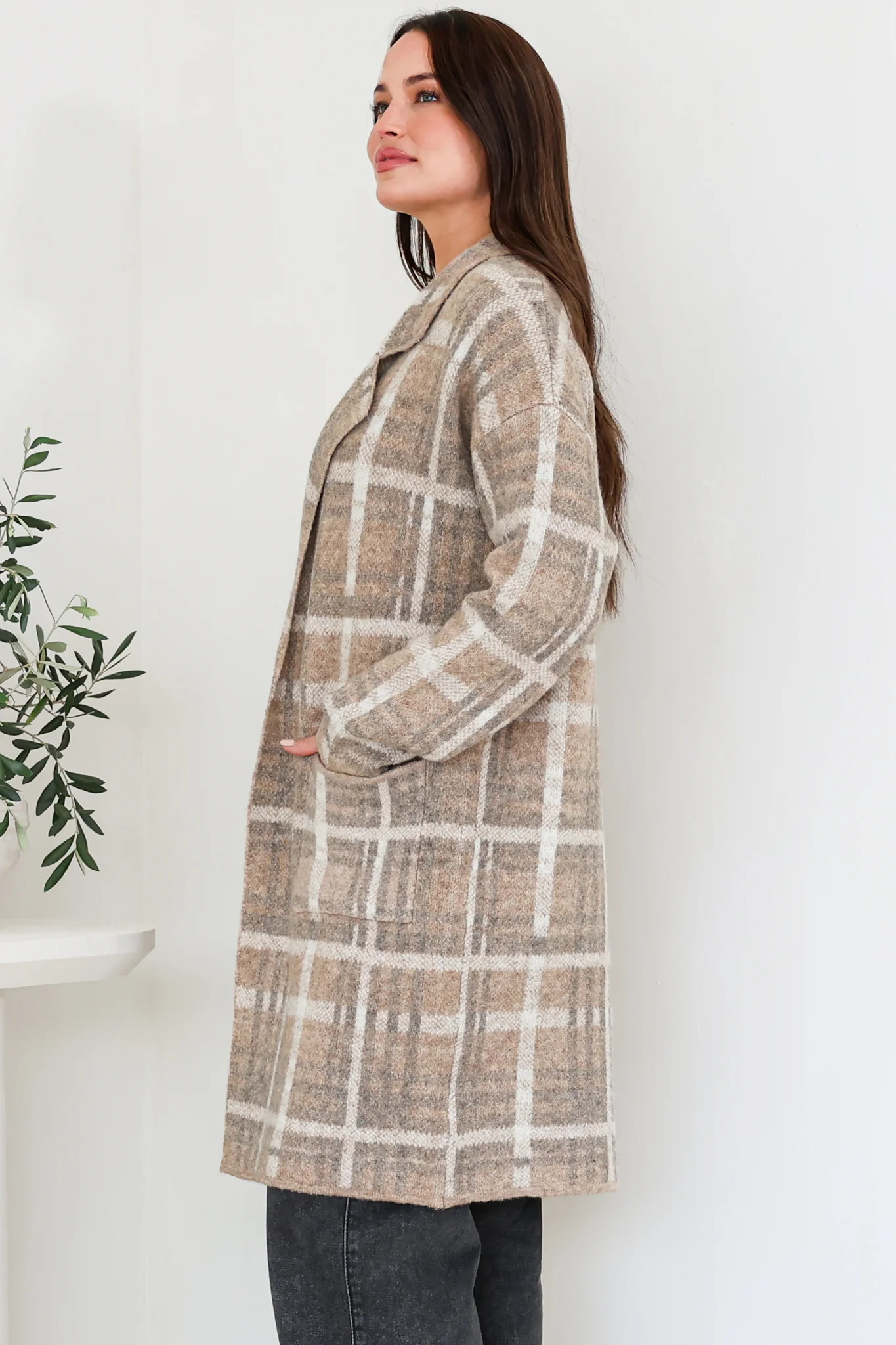 Ellington Cardigan - Lapel Collar Checkered Knit with Pockets in Taupe - Image 5