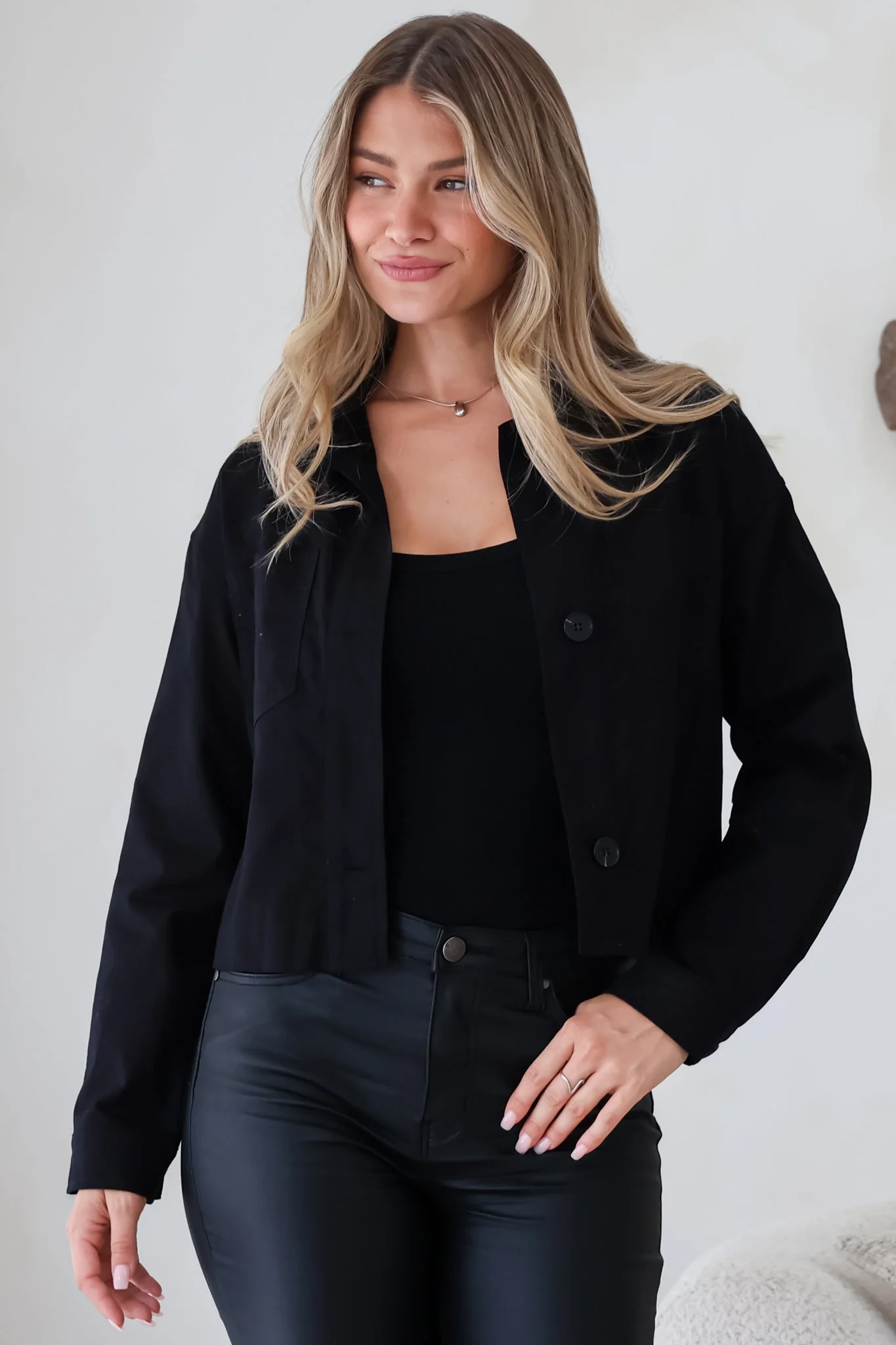 Elma Jacket - Wing Collar Button Down Cropped Jacket in Black - Image 4