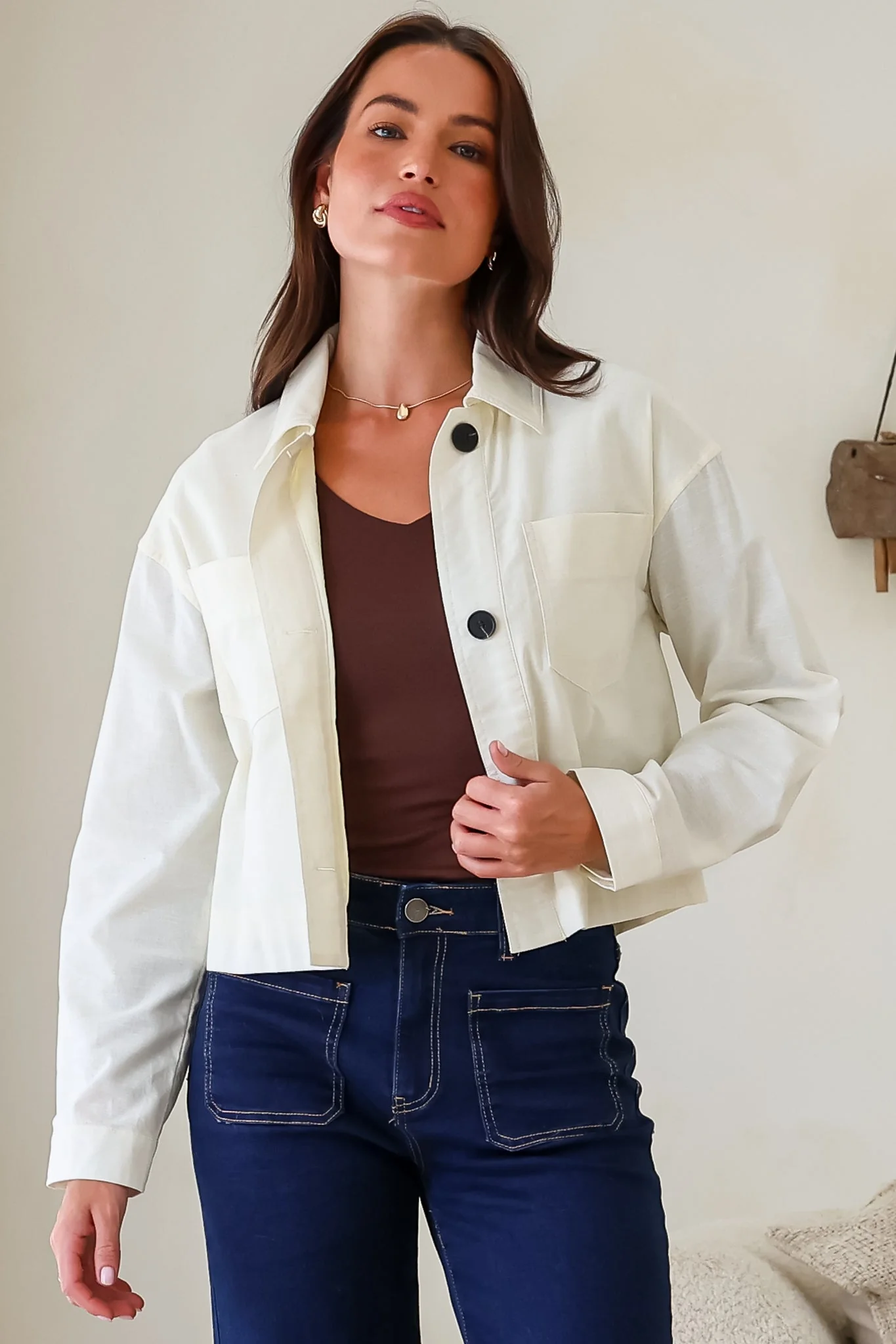 Elma Jacket - Wing Collar Button Down Cropped Jacket in Cream - Image 2