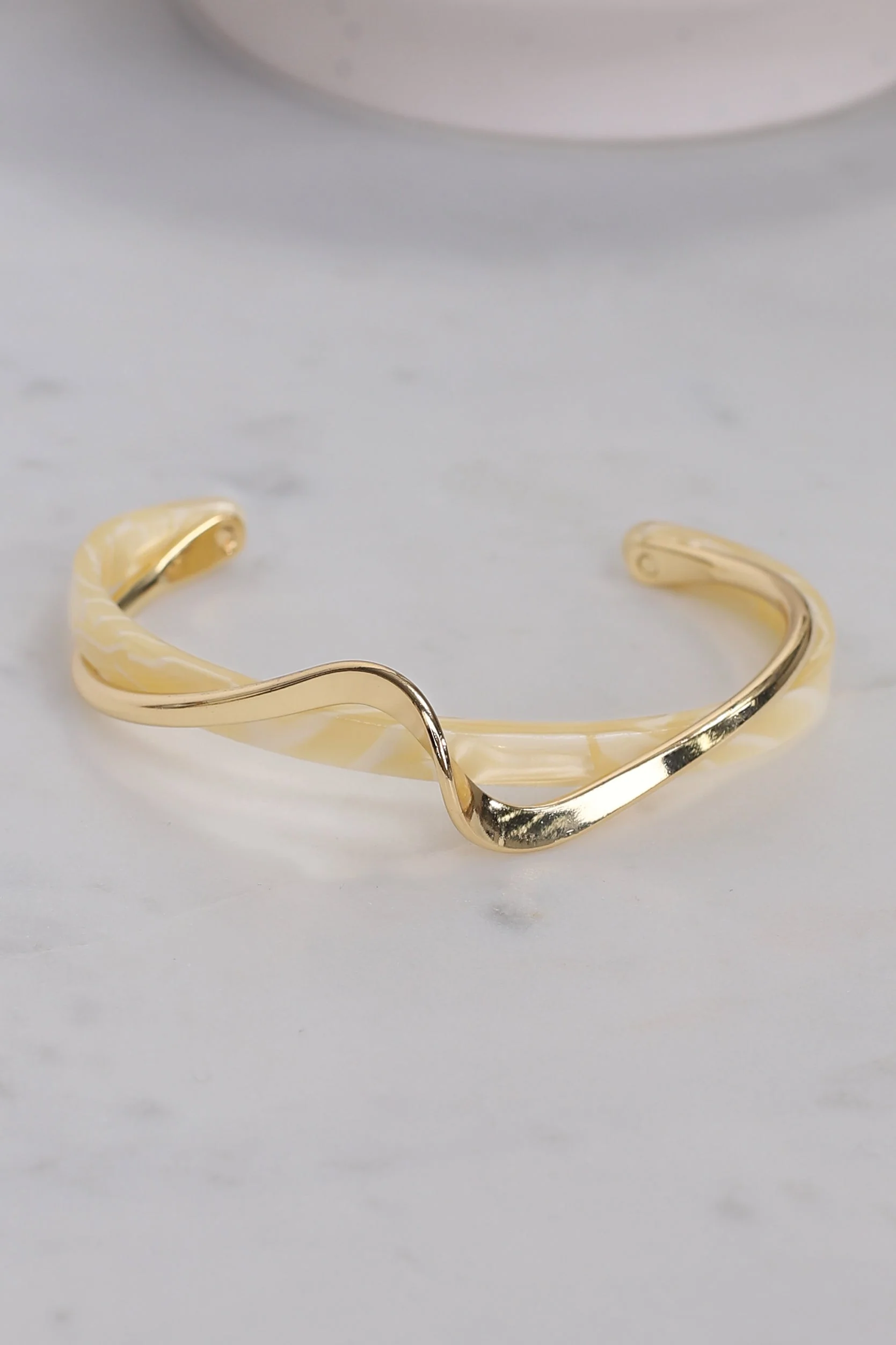 Emil Resin Layered Cuff Bracelet - Gold - Image 2