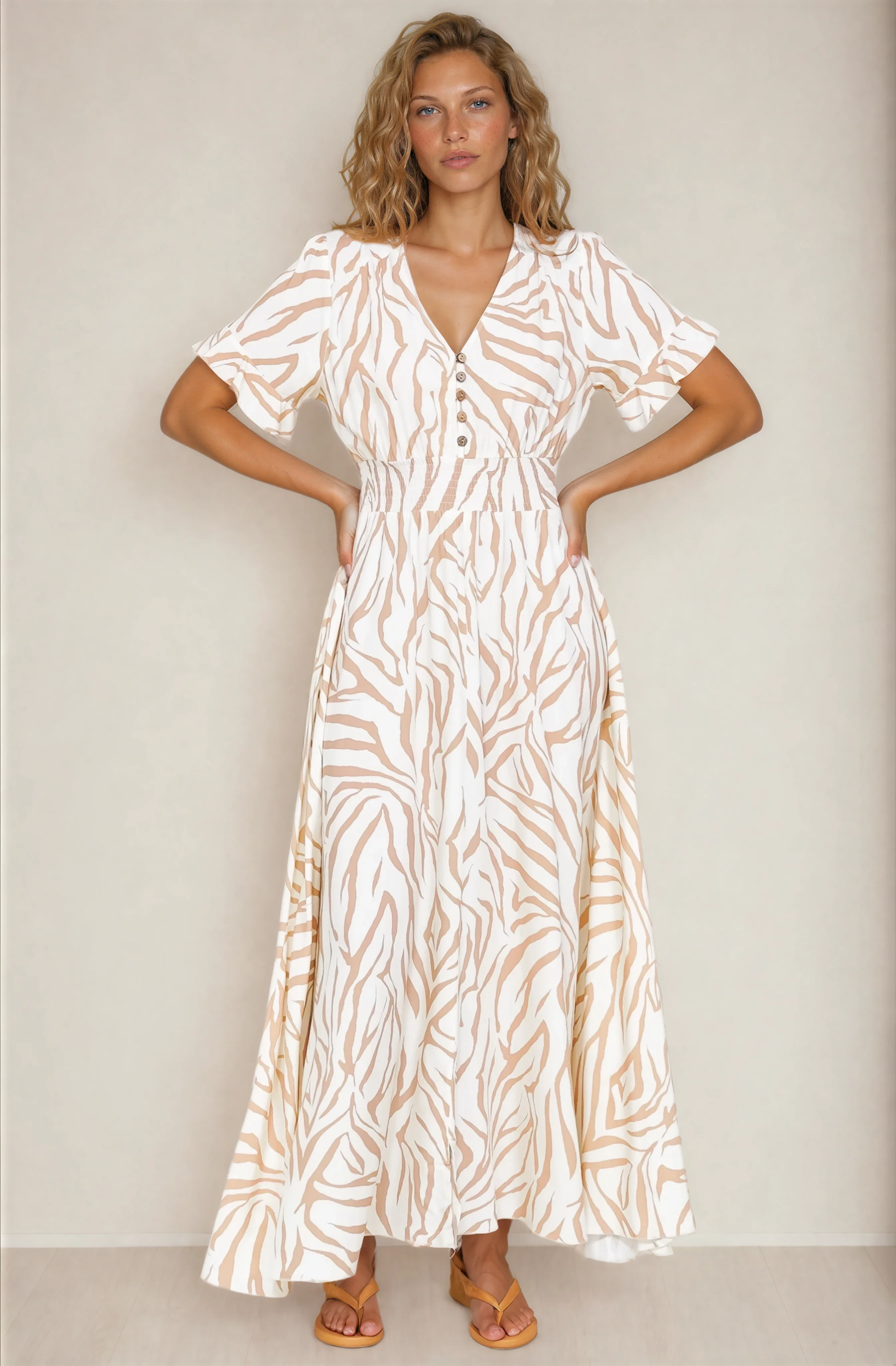 Tonia Maxi Dress - Short Sleeve V-Neck A-Line Dress in Cady Print Beige - Image 5