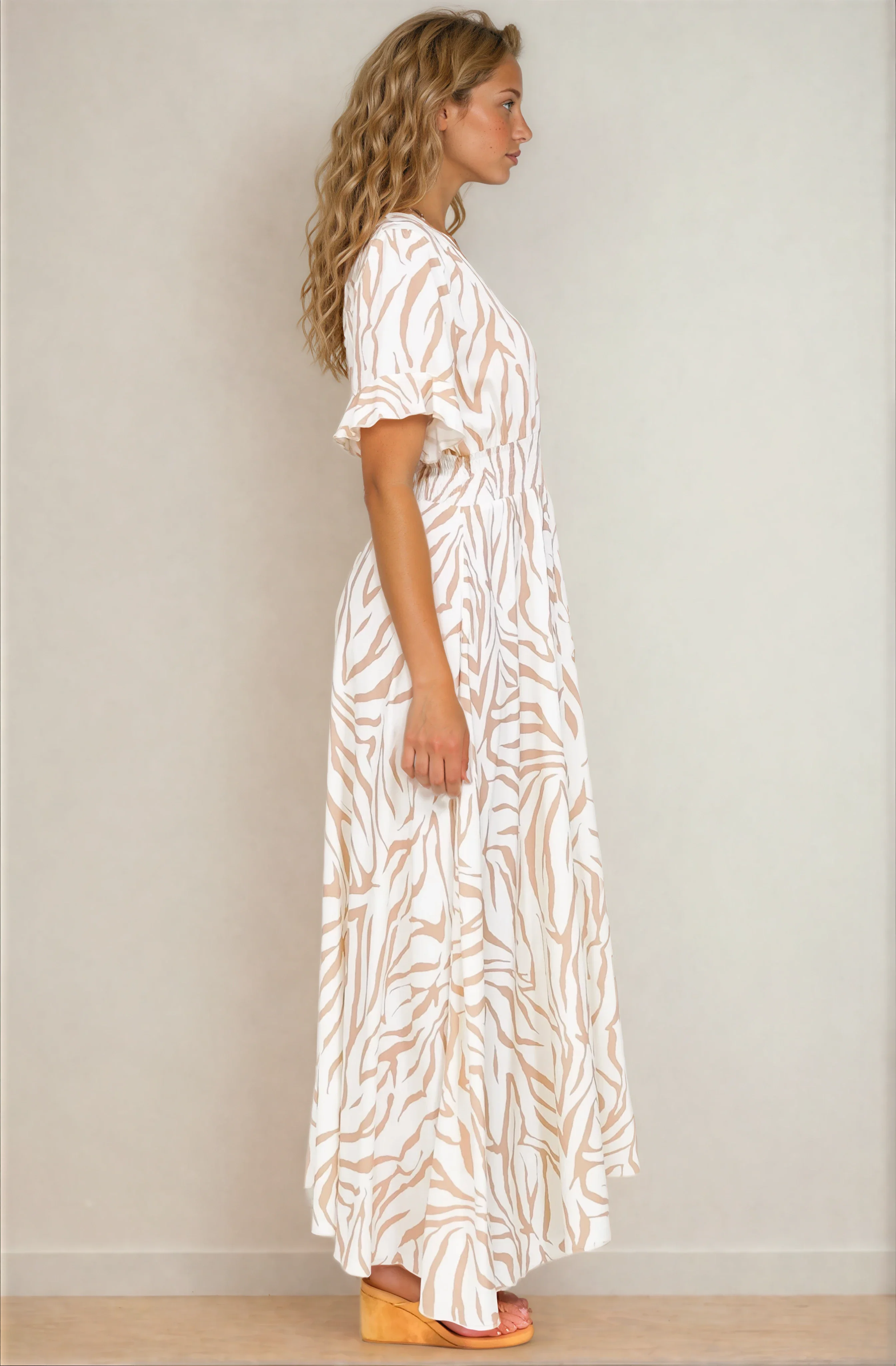 Tonia Maxi Dress - Short Sleeve V-Neck A-Line Dress in Cady Print Beige - Image 6