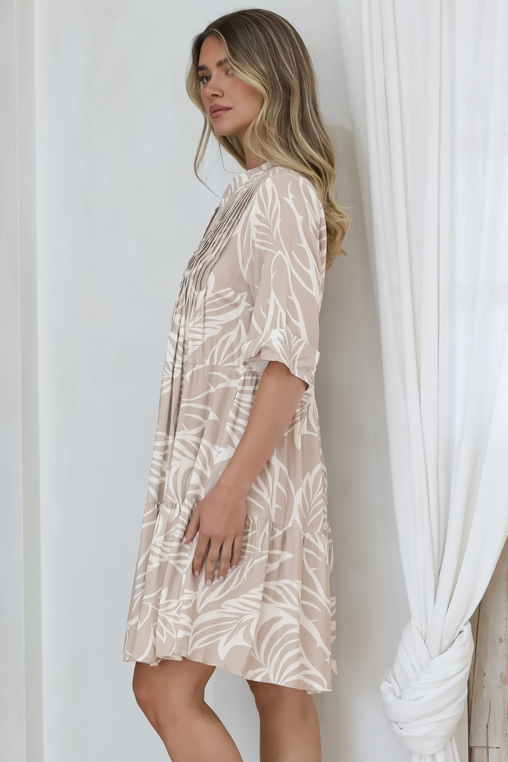 Evie Mini Dress - 3/4 Sleeve Tiered Smock Dress in Jeani Print Beige - Image 5