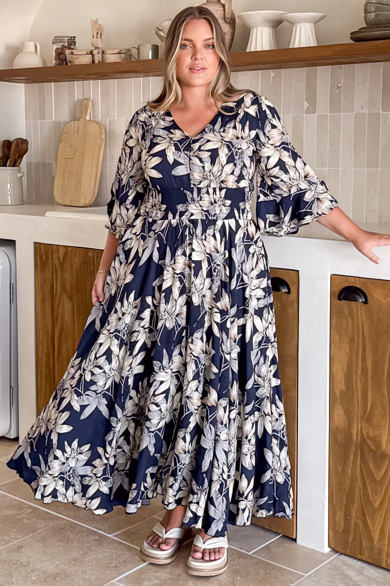 Frigg Maxi Dress - Buttoned Bodice A Line Dress With Flute Sleeves In Navy - Image 4