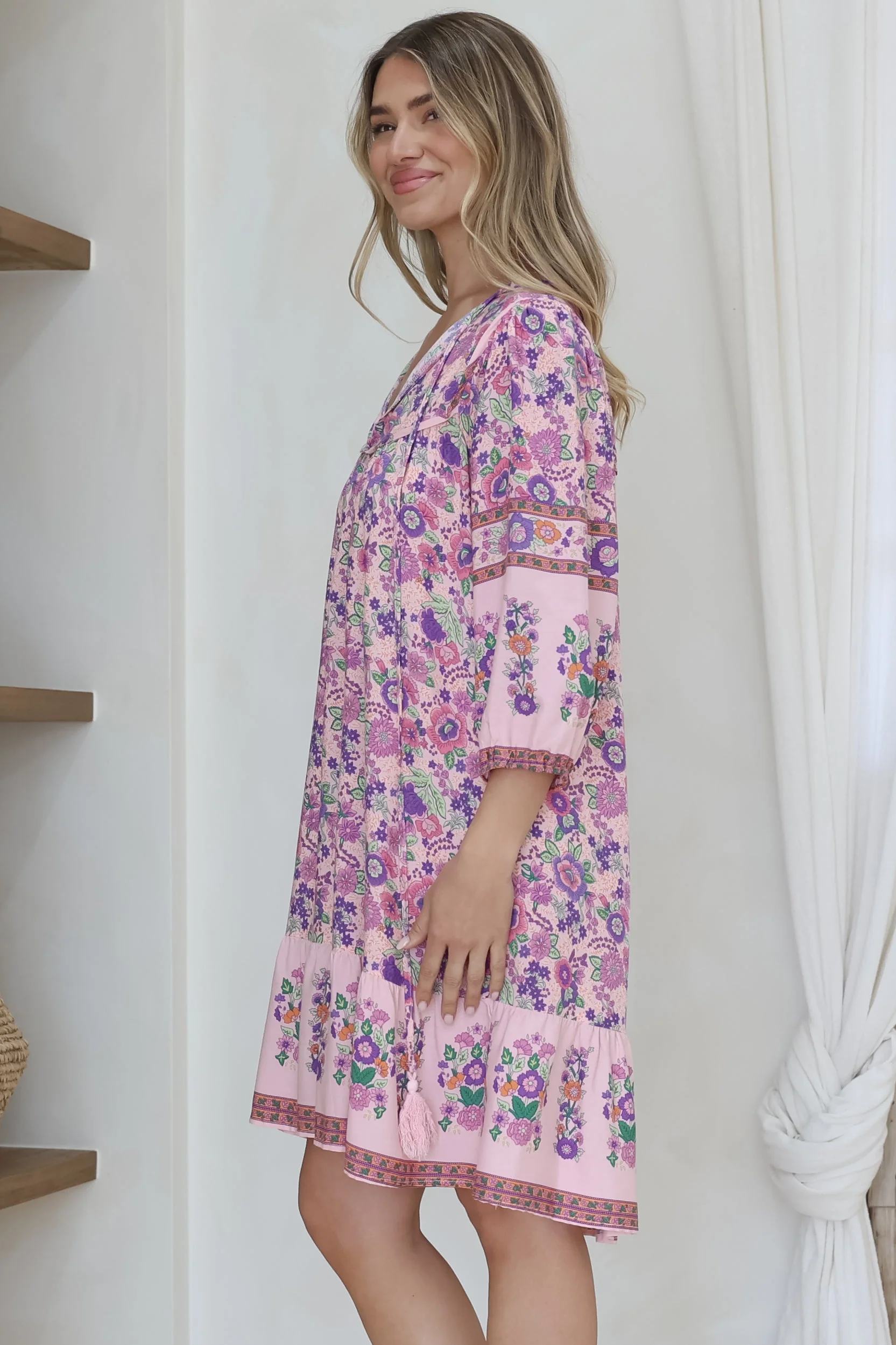 Helda Mini Dress - V-Neck Shift Dress with Balloon Sleeves in Aletta Print Pink - Image 9