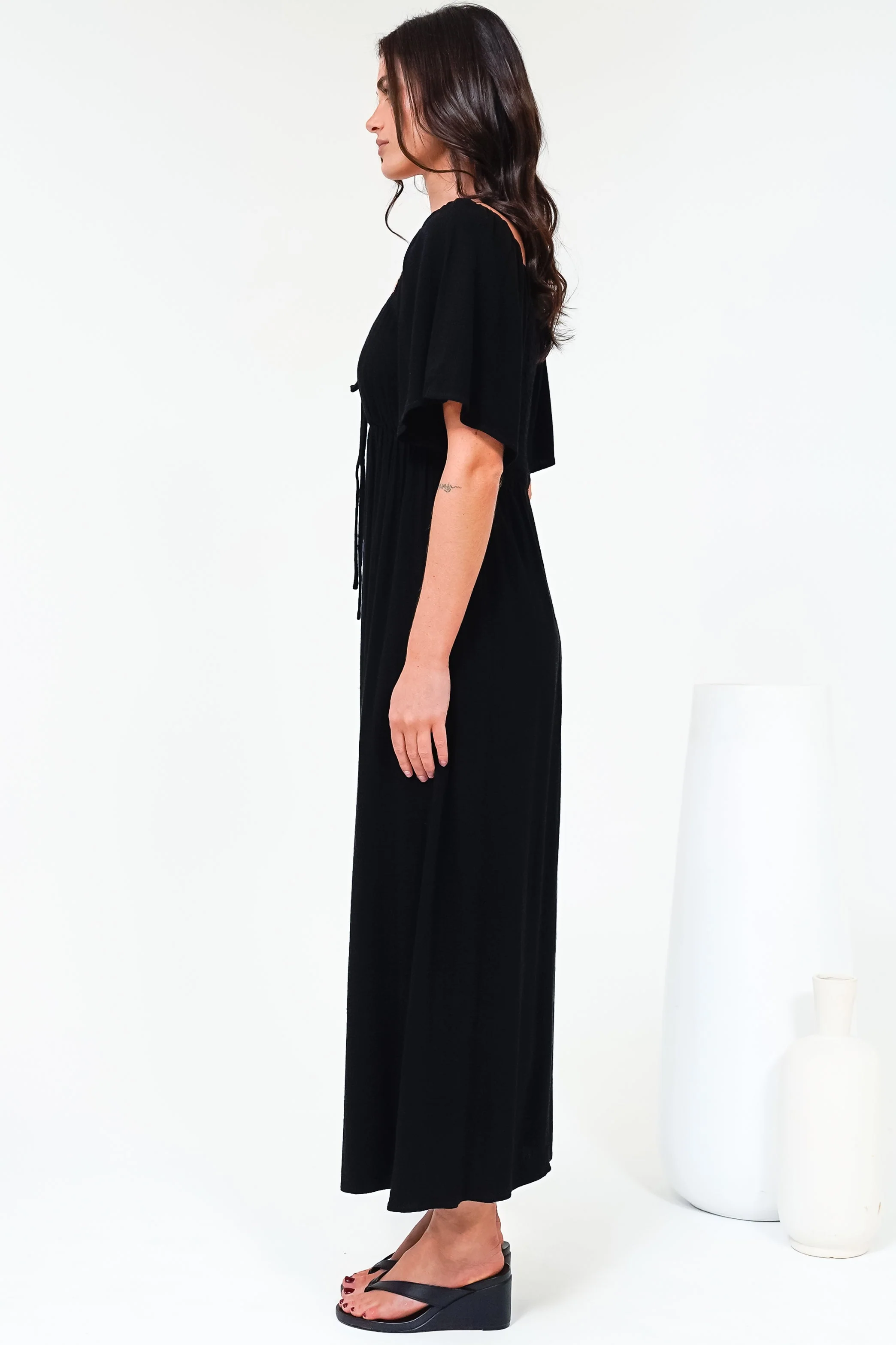 Henrietta Midi Dress - Sweetheart Neckline Short Sleeve Dress in Black - Image 8