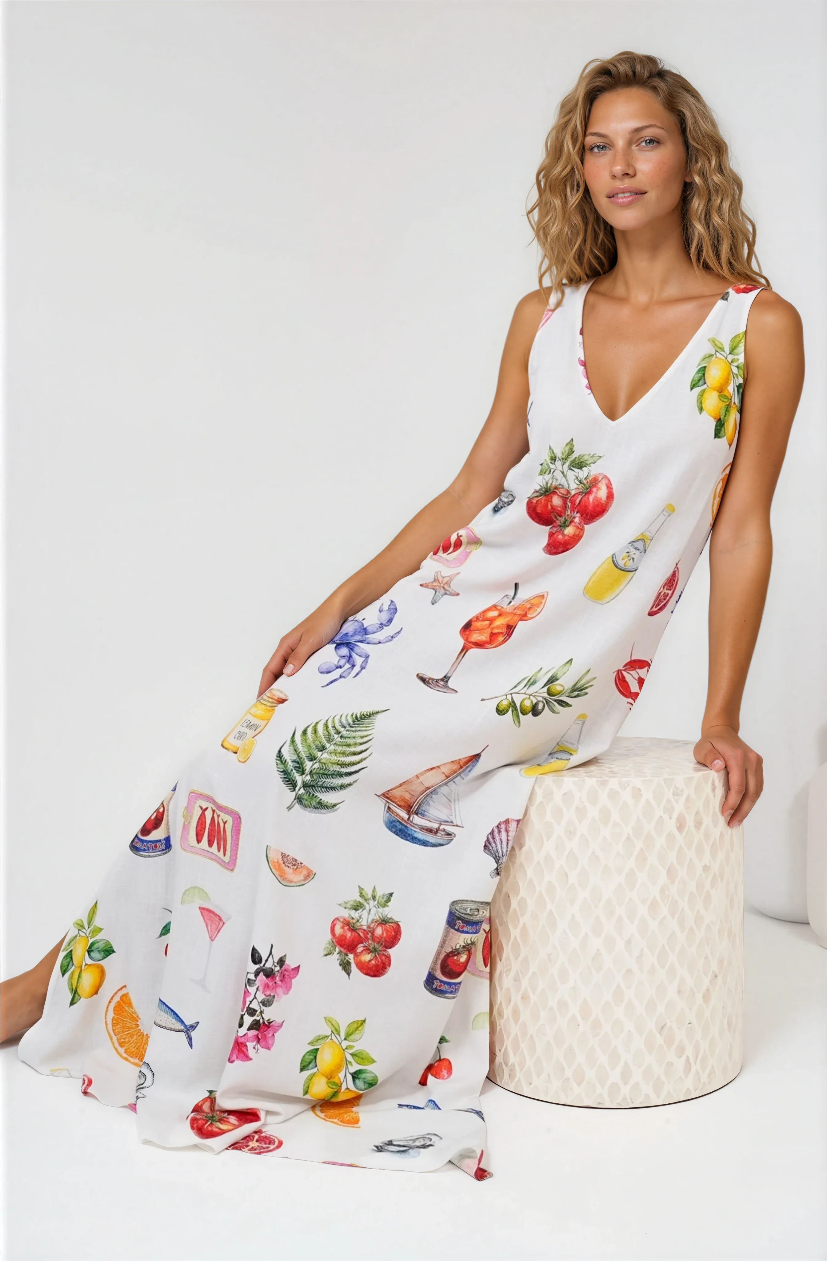 Janeen Maxi Dress - A-Line Sleeveless Dress with Side Splits in Paradisa Print - Image 2