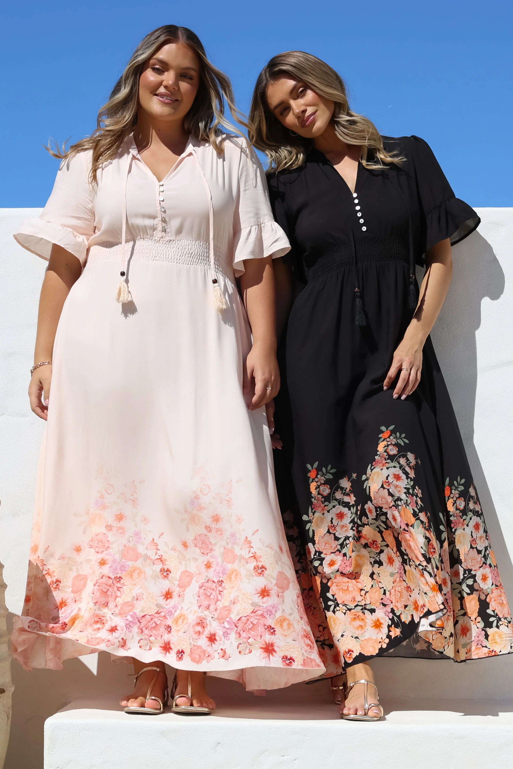 Jemina Maxi Dress - V-Neck Elasticated Waist A-Line Dress in Florence Print Black - Image 5