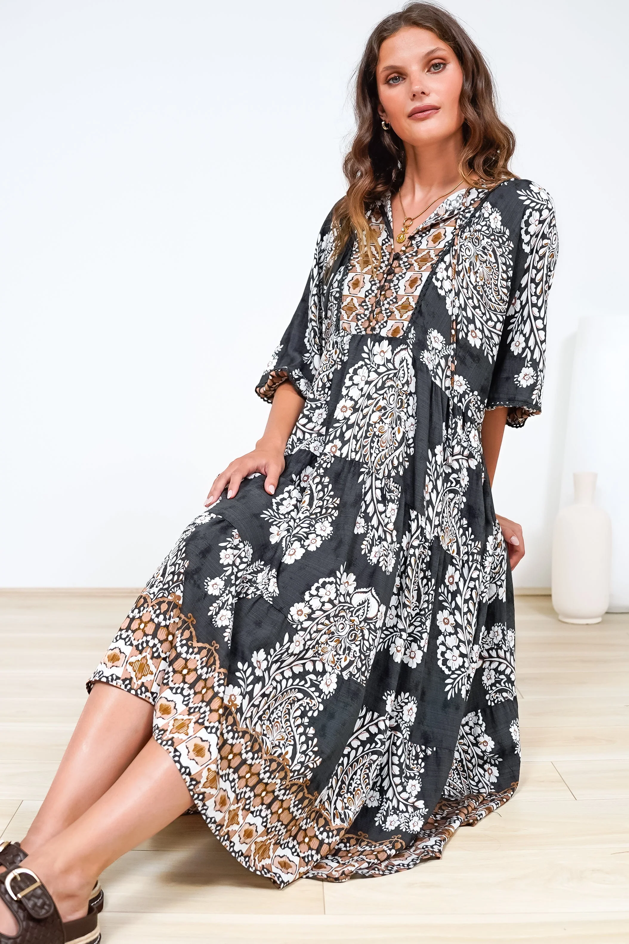 Kamali Midi Dress - Batwing Sleeve Smock Dress with Lace Detailing in Divani Print Black - Image 11