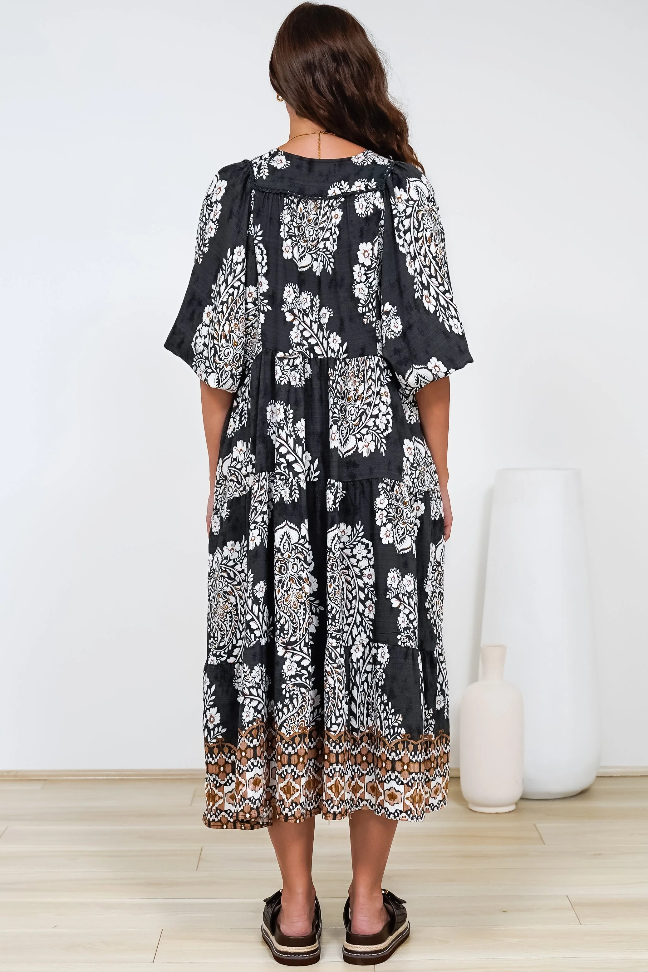 Kamali Midi Dress - Batwing Sleeve Smock Dress with Lace Detailing in Divani Print Black - Image 13