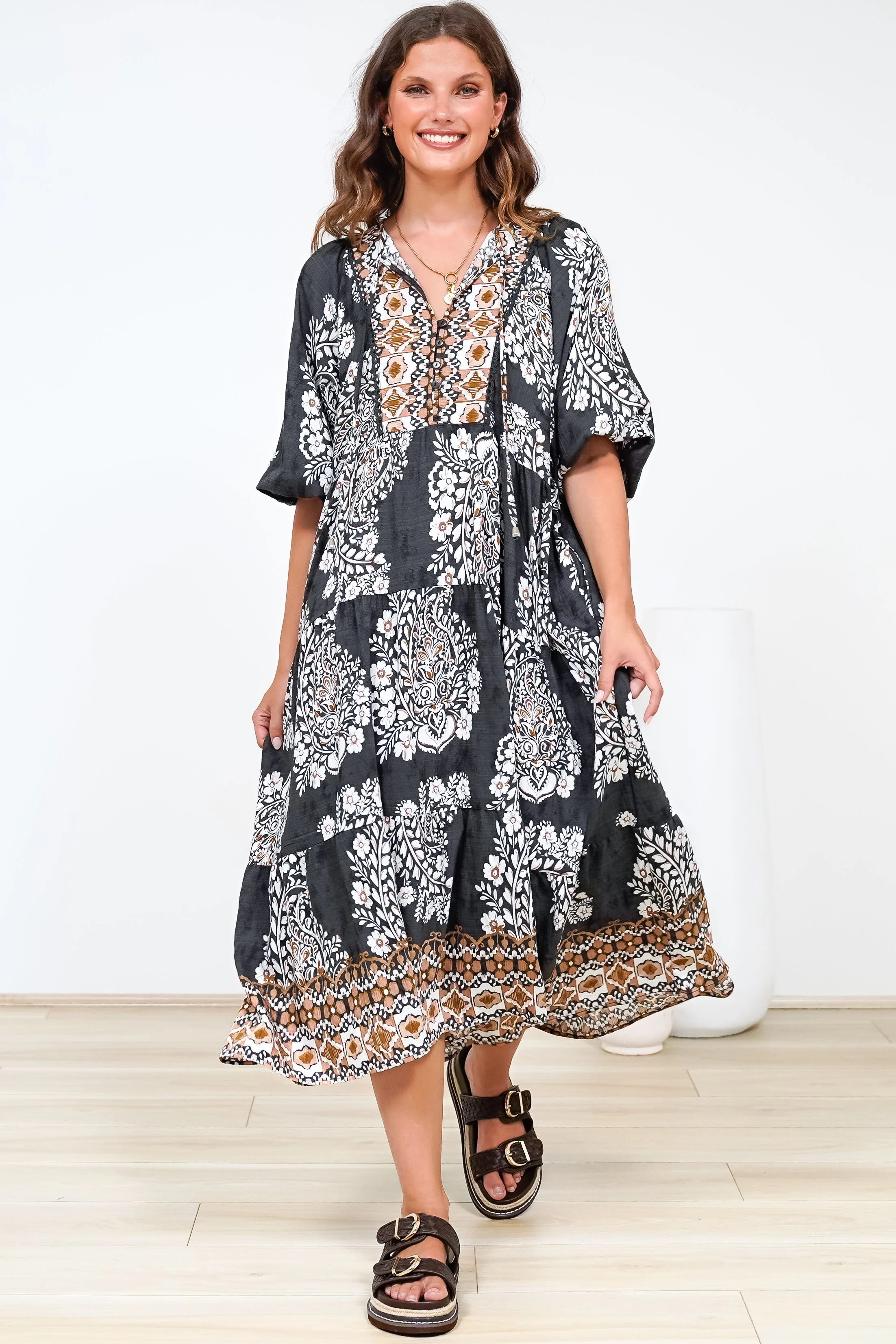 Kamali Midi Dress - Batwing Sleeve Smock Dress with Lace Detailing in Divani Print Black - Image 3