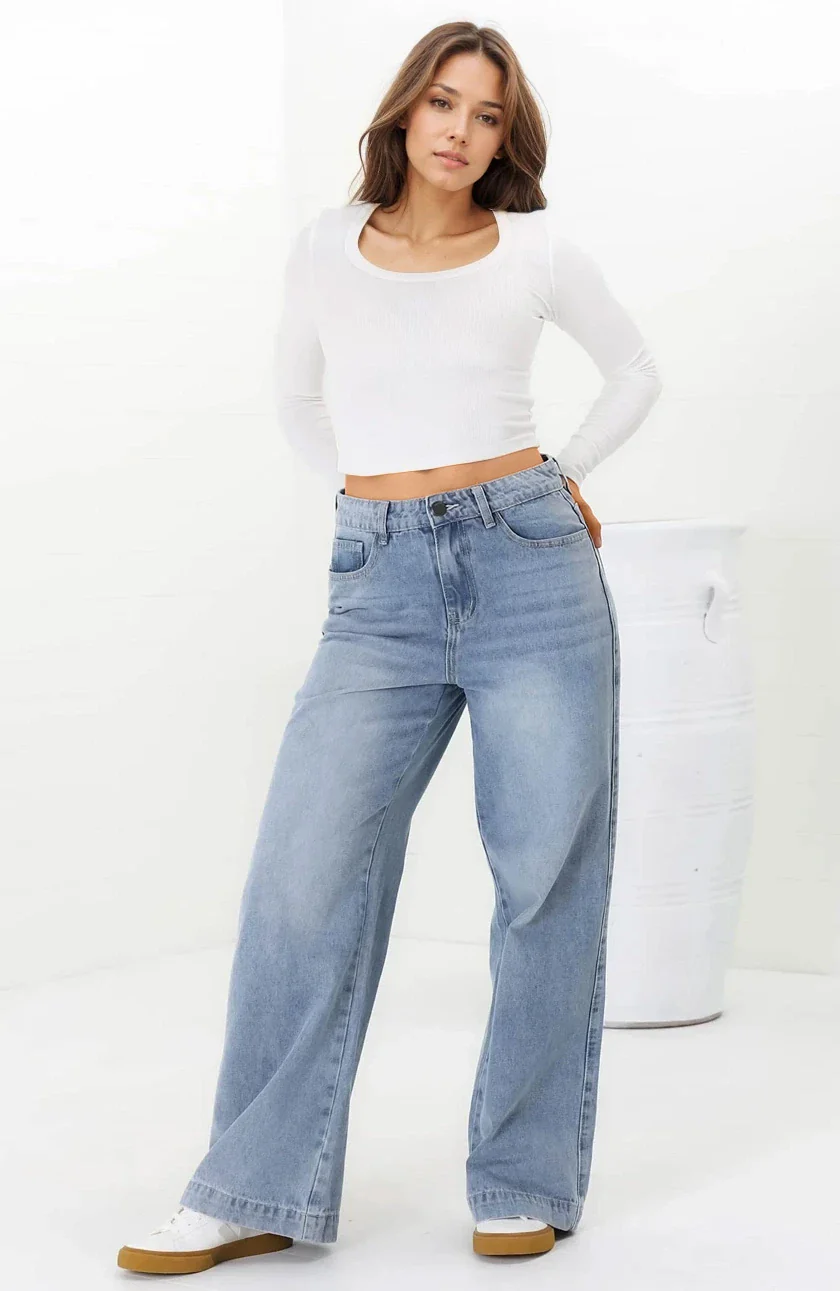 Kash Jeans - Relaxed Mid Rise Mum Jeans in Light Denim - Image 8