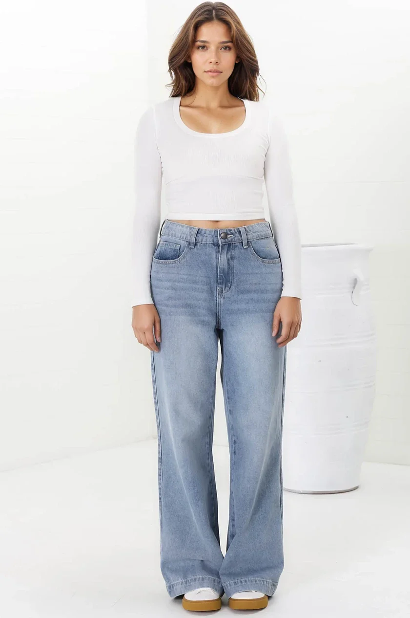 Kash Jeans - Relaxed Mid Rise Mum Jeans in Light Denim - Image 9