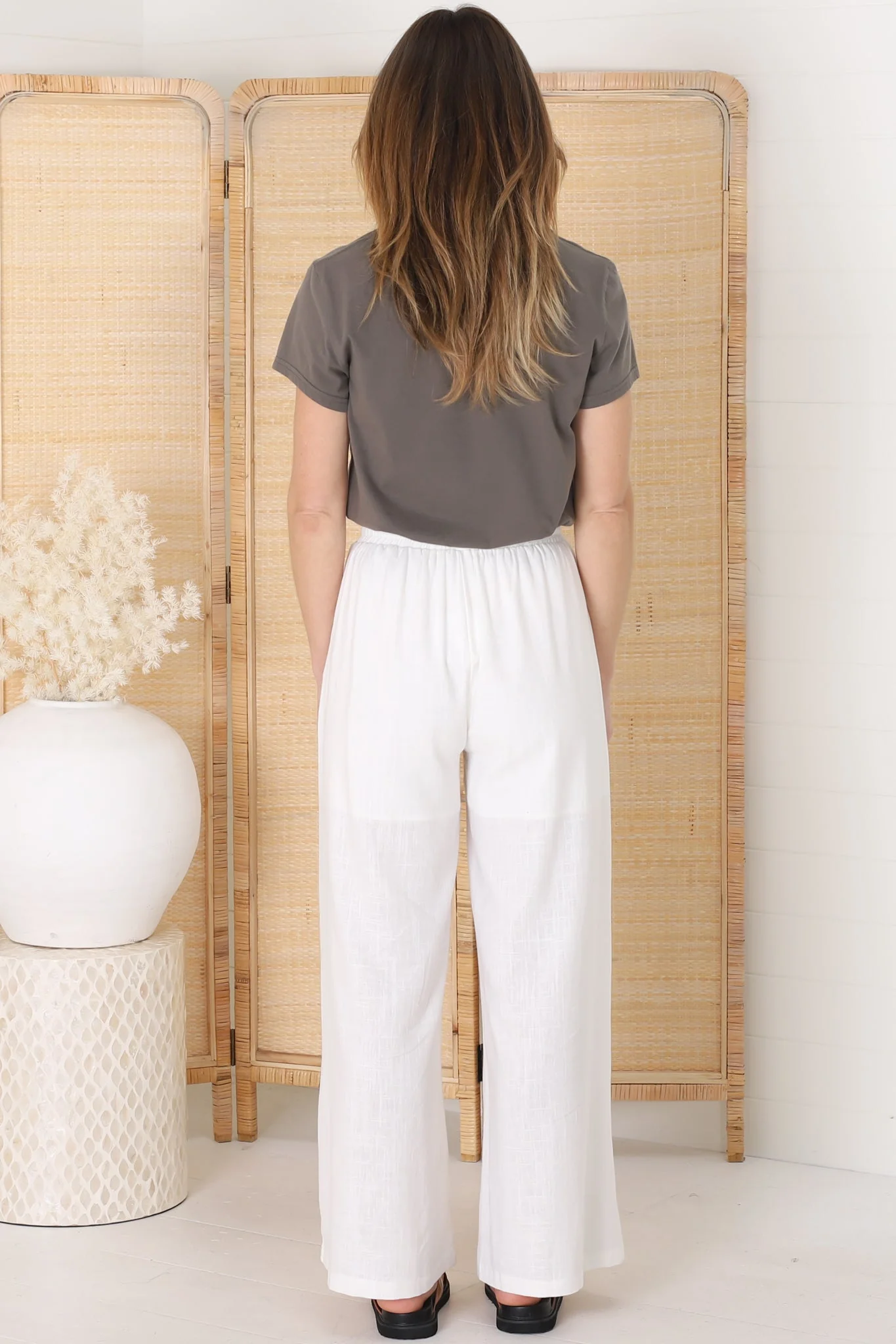 Leslie Linen Pants - Lined Linen Elasticated Waist Straight Leg Pants in White - Image 11