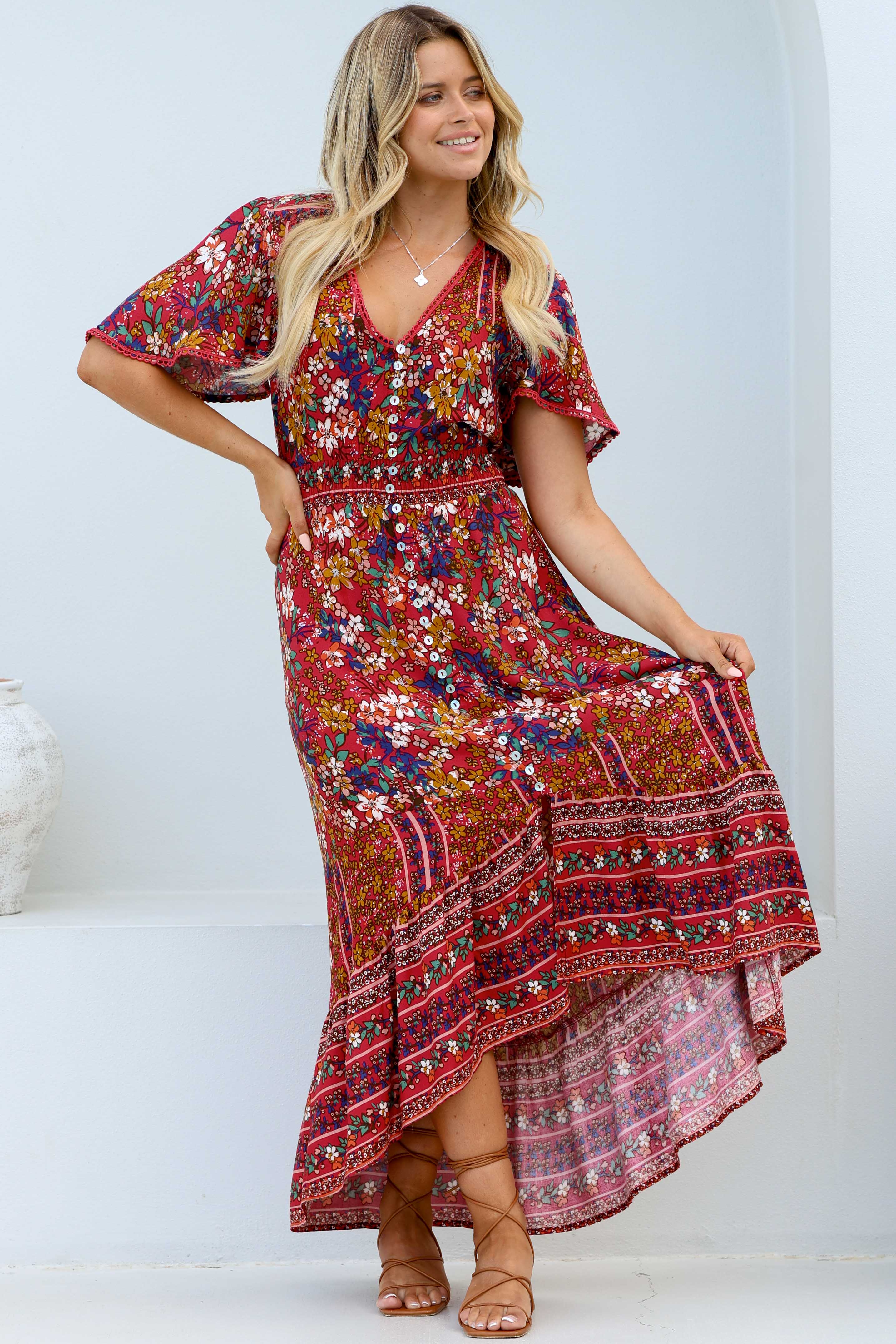 London Maxi Dress - Elasticated Waist Button Detail High Low Dress with Flutter Cap Sleeves in Floral Print - Image 5