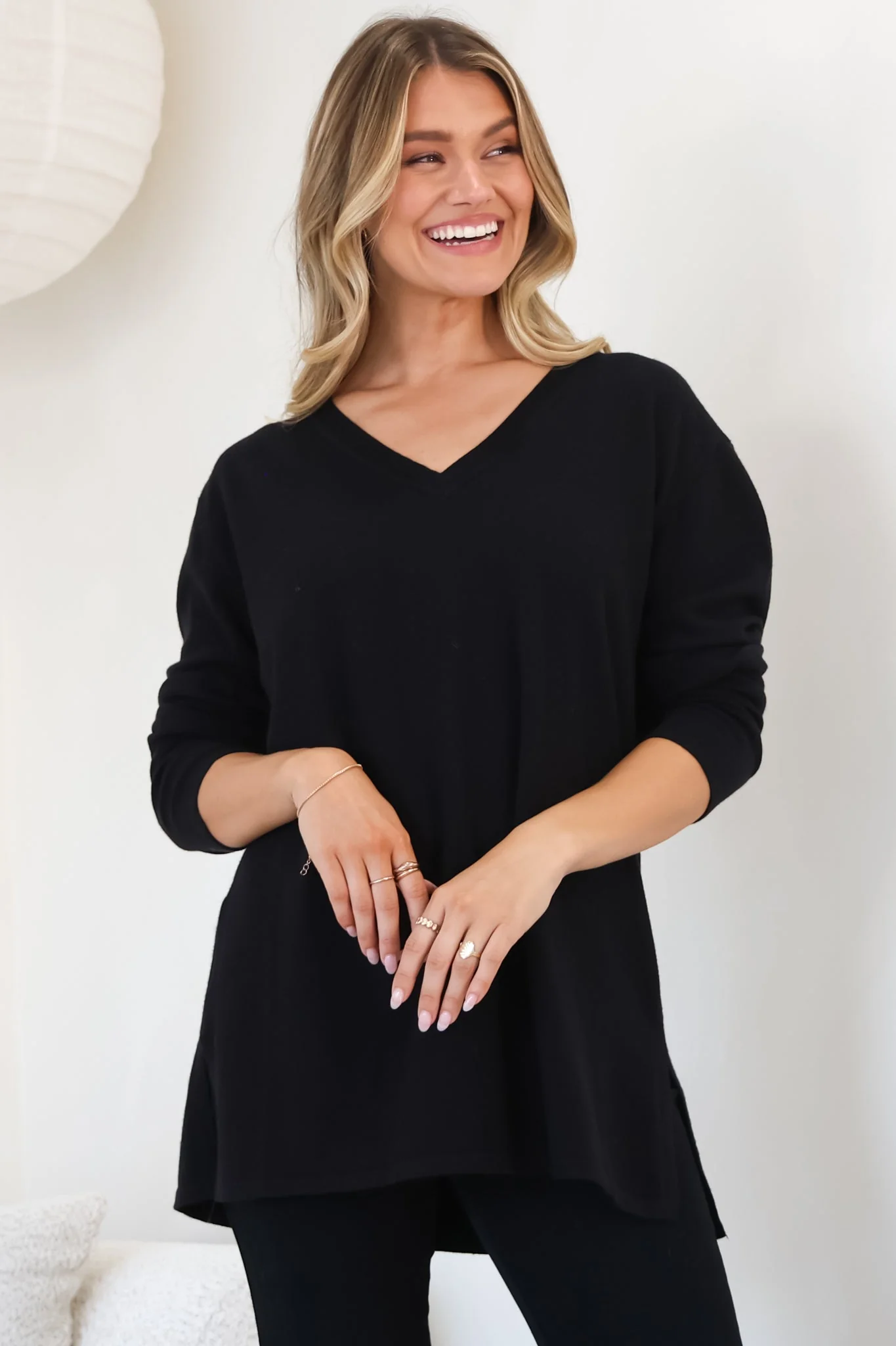 Mayanna Jumper - Light Weight V Neck Knit Jumper with Side Splits in Black - Image 2