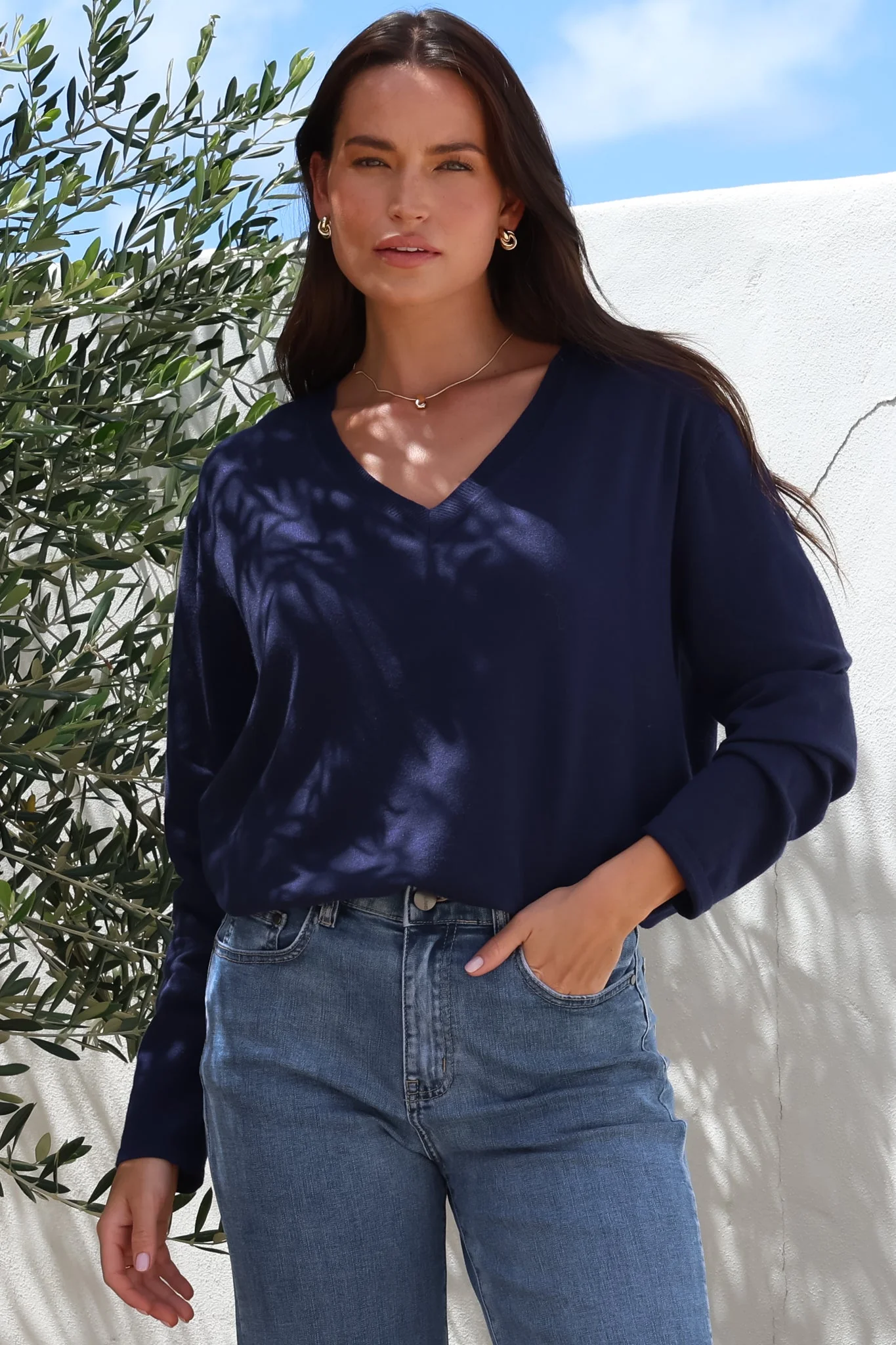 Mayanna Jumper - Light Weight V Neck Knit Jumper with Side Splits in Navy - Image 3