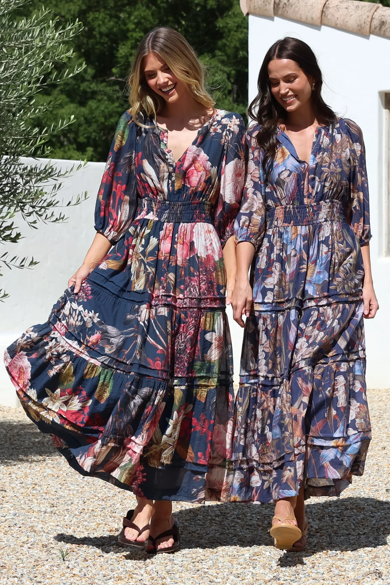 Mondelo Maxi Dress - Pleated Detailed A-Line Dress with 3/4 Balloon Sleeves in Leonor Print Navy - Image 4
