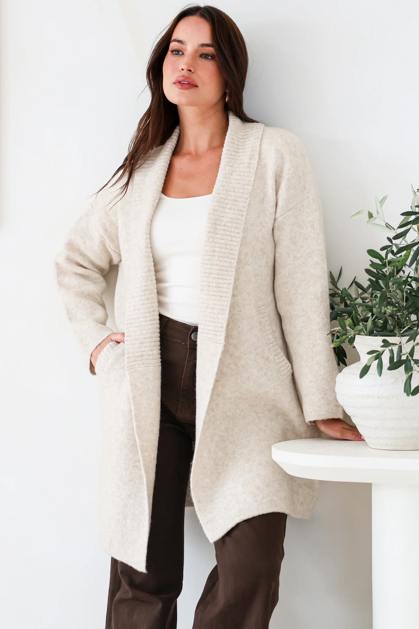 Oswin Cardigan - Open Front Ribbed Shawl Collar Knit with Pockets in Oatmeal - Image 4