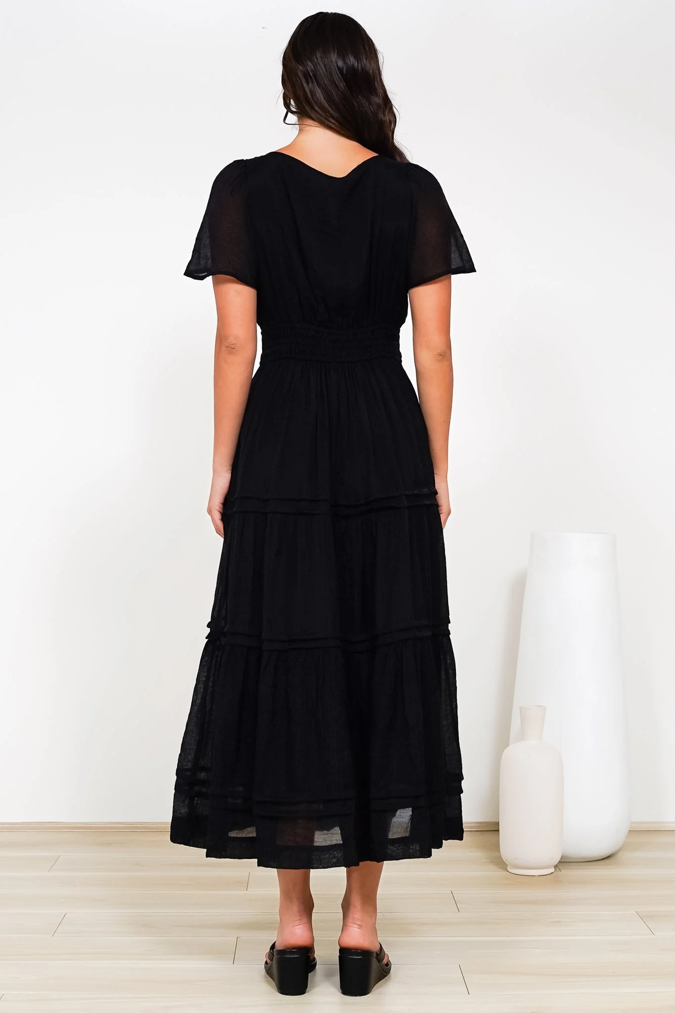 Payton Maxi Dress - Pleat Detailed A-Line Dress with Cap Flutter Sleeves in Black - Image 9
