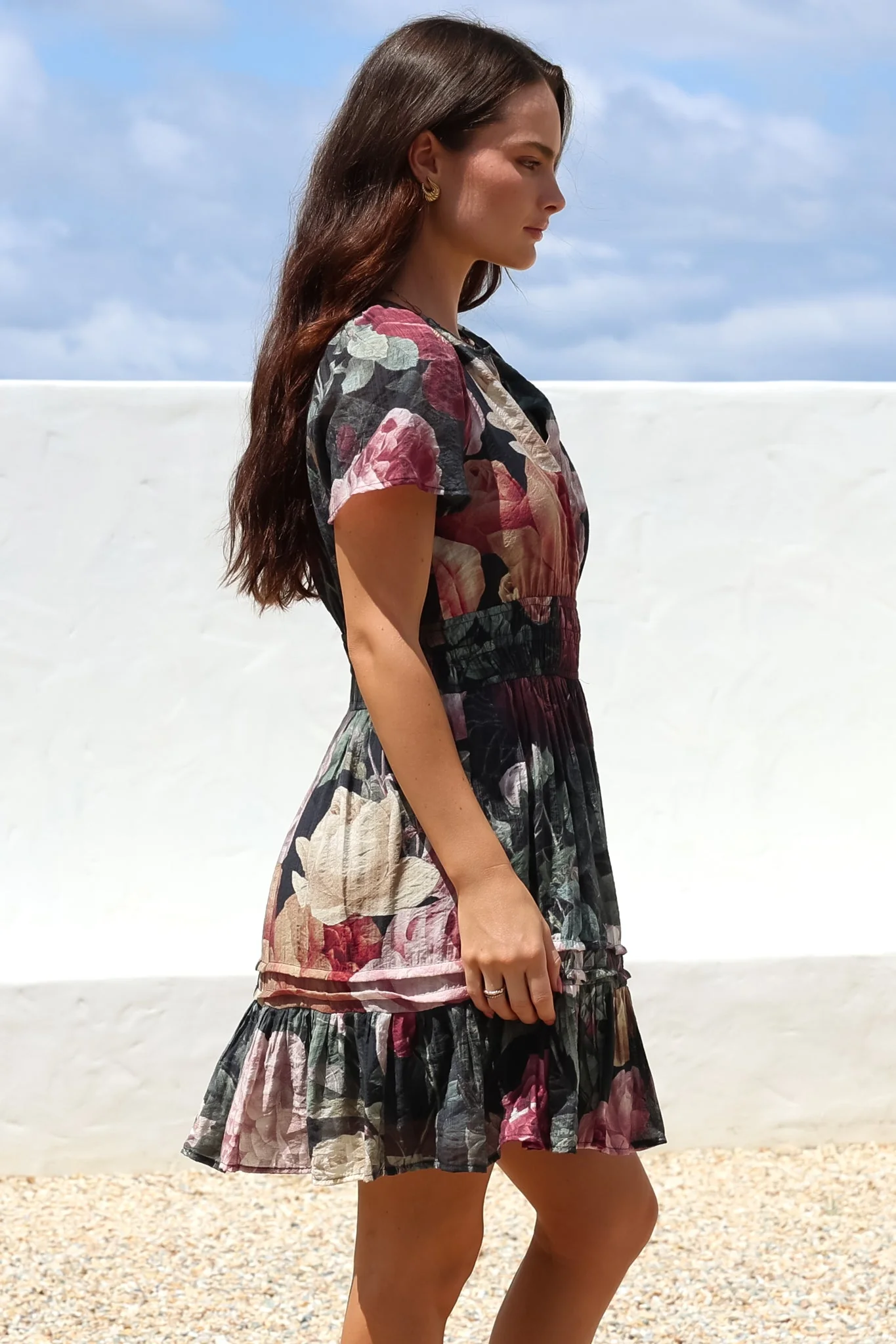 Payton Mini Dress - Pleat Detailed A-Line Dress with Cap Flutter Sleeves in Annalisa Print - Image 6