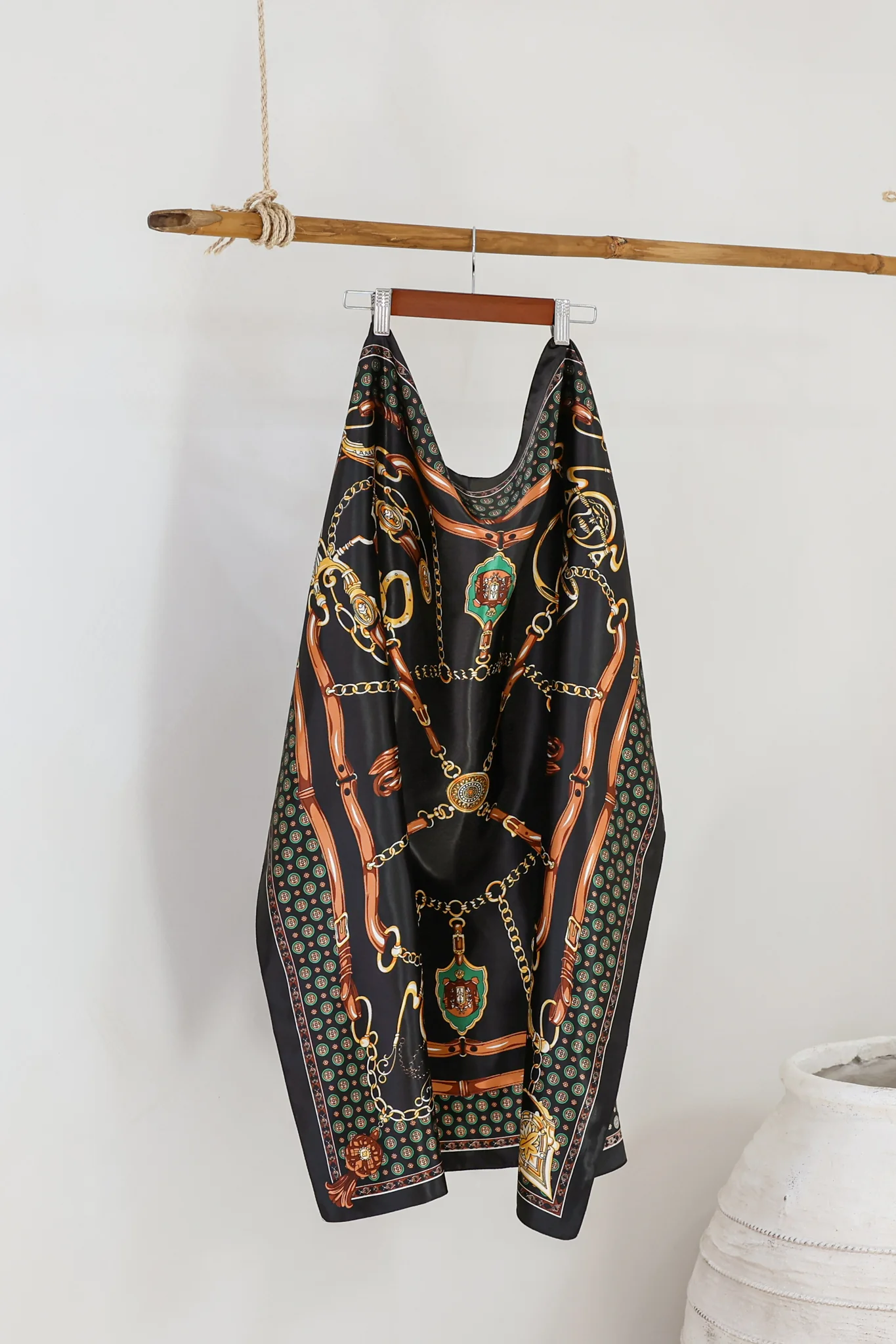 Rayne Scarf - Chain Print Black - Image 2