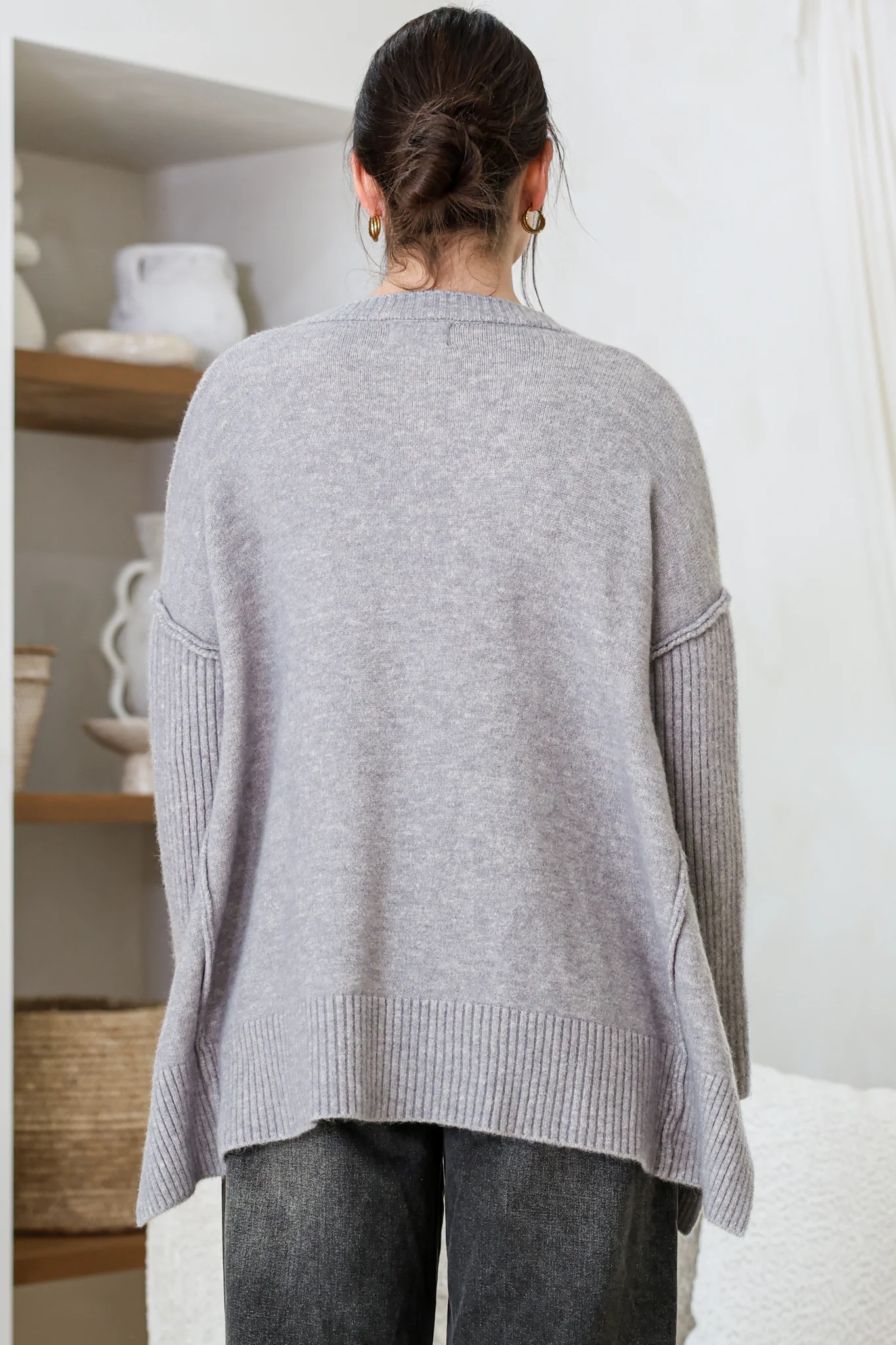 Ridge Jumper - V Neck Relaxed Shark Bite Ribbed Hemline Knit in Grey - Image 7