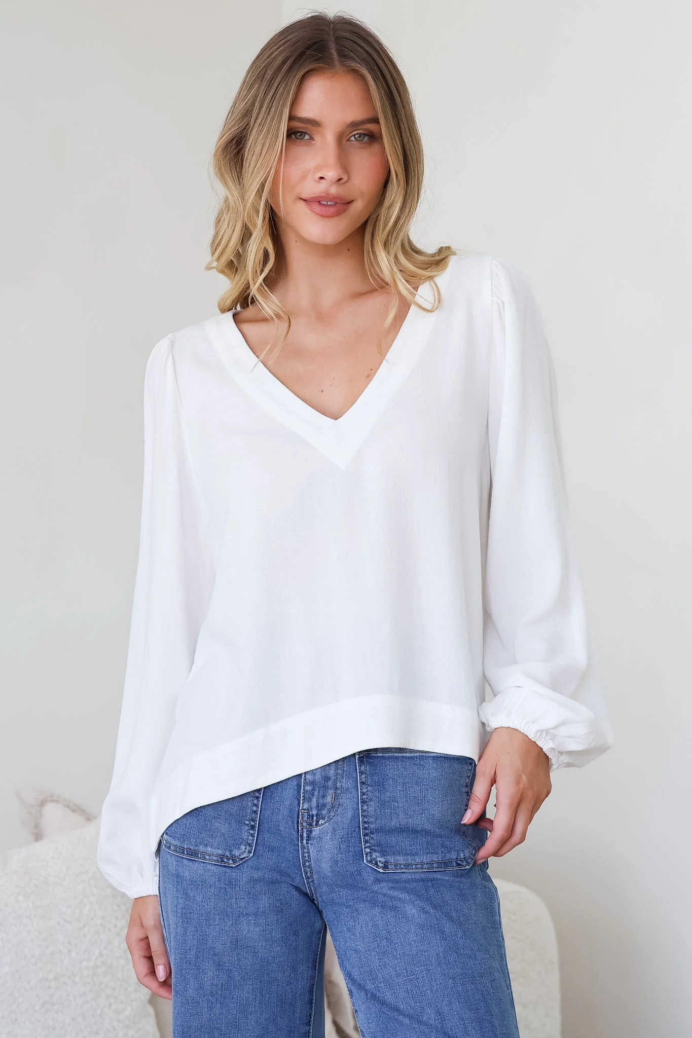 Ritual Top - V-Neck High Low Pull Over with Long Balloon Sleeves in White - Image 7