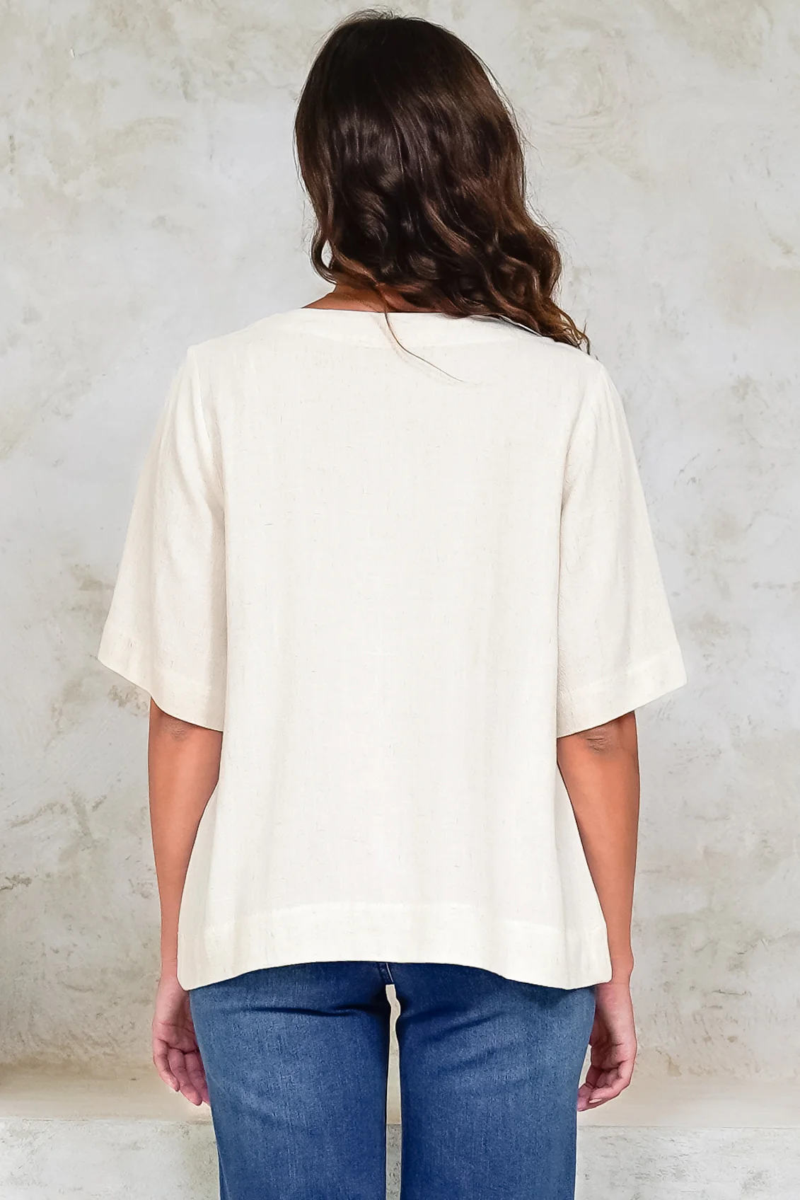 Shandy Top - V-Neck Boxy High Low Top with Short Sleeves in Oatmeal - Image 9
