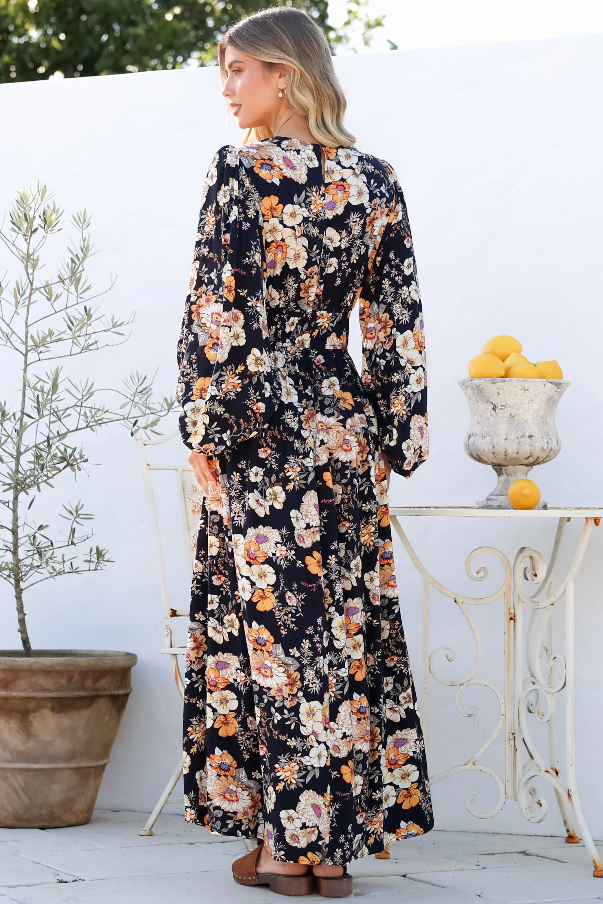 Sheyne Maxi Dress - Long Balloon Sleeve Elasicated Waist A Line Dress in Autumn Print - Image 9