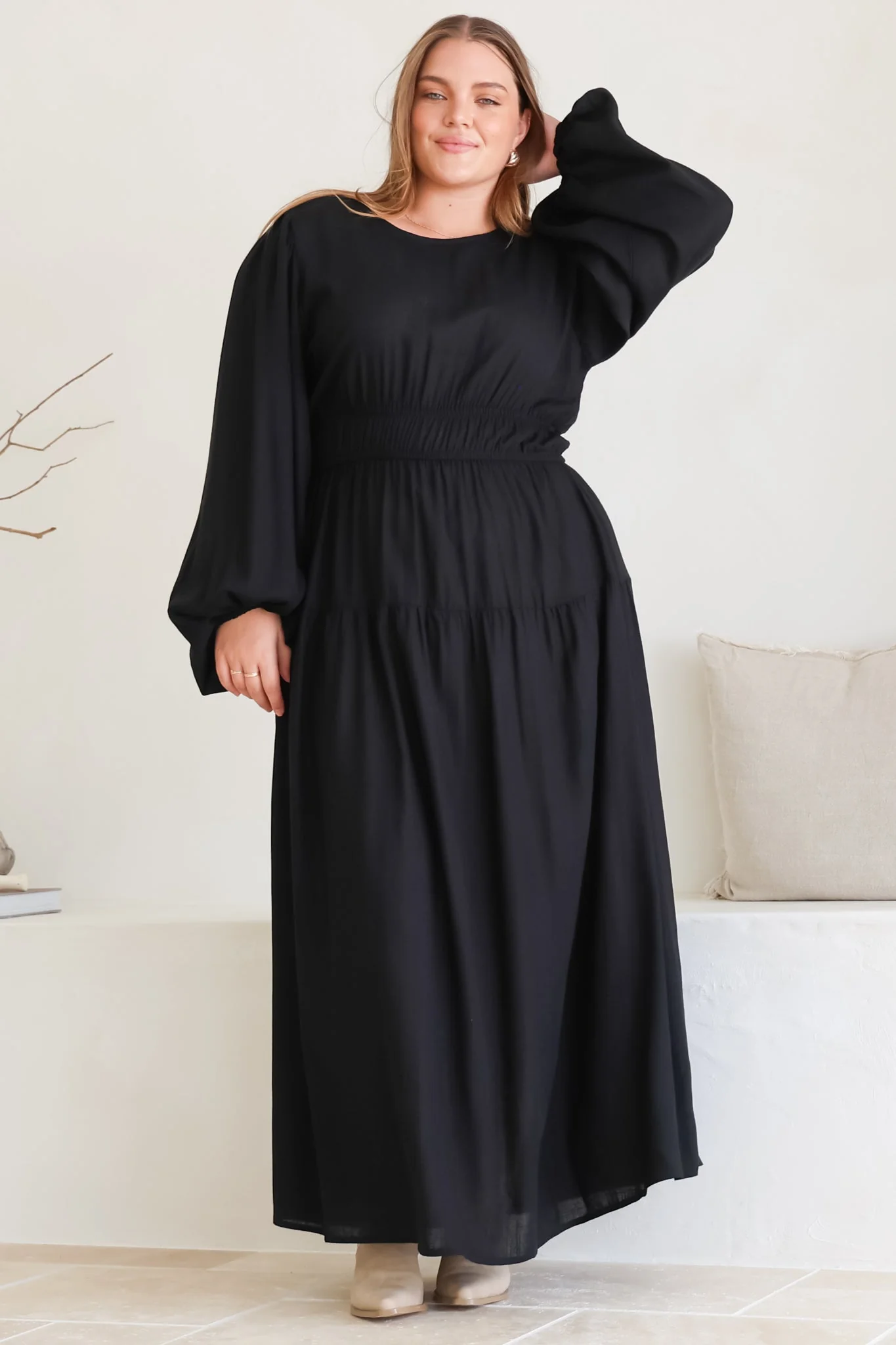 Sheyne Maxi Dress - Long Balloon Sleeve Elasicated Waist A Line Dress in Black - Image 2