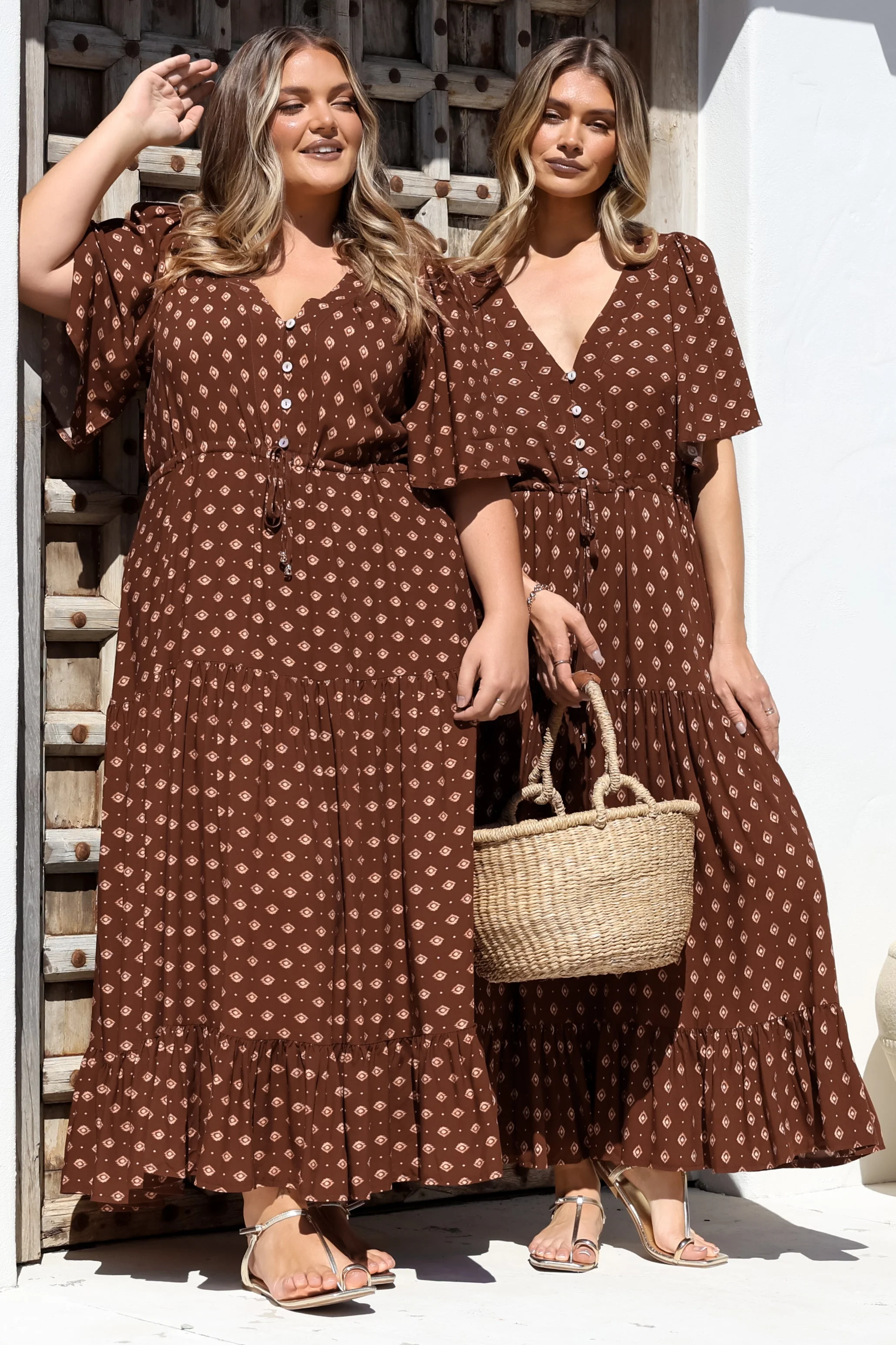 Tassia Maxi Dress - Buttoned Bodice Pull Tie Waist Dress in Kendy Print - Image 7